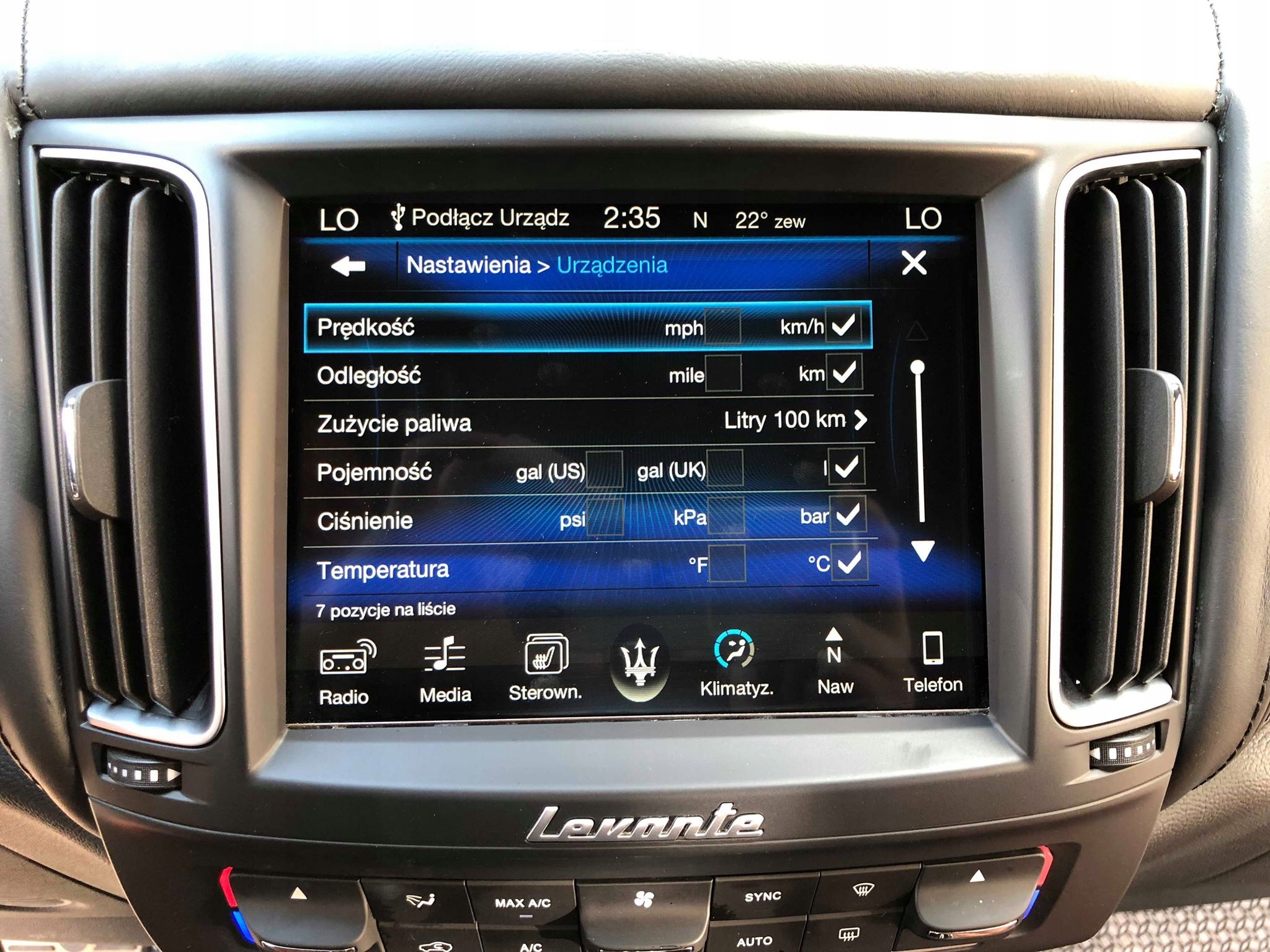 MASERATI LEVANTE POLSKIE MENU LEKTOR RADIO KONWERSJA USA na EU