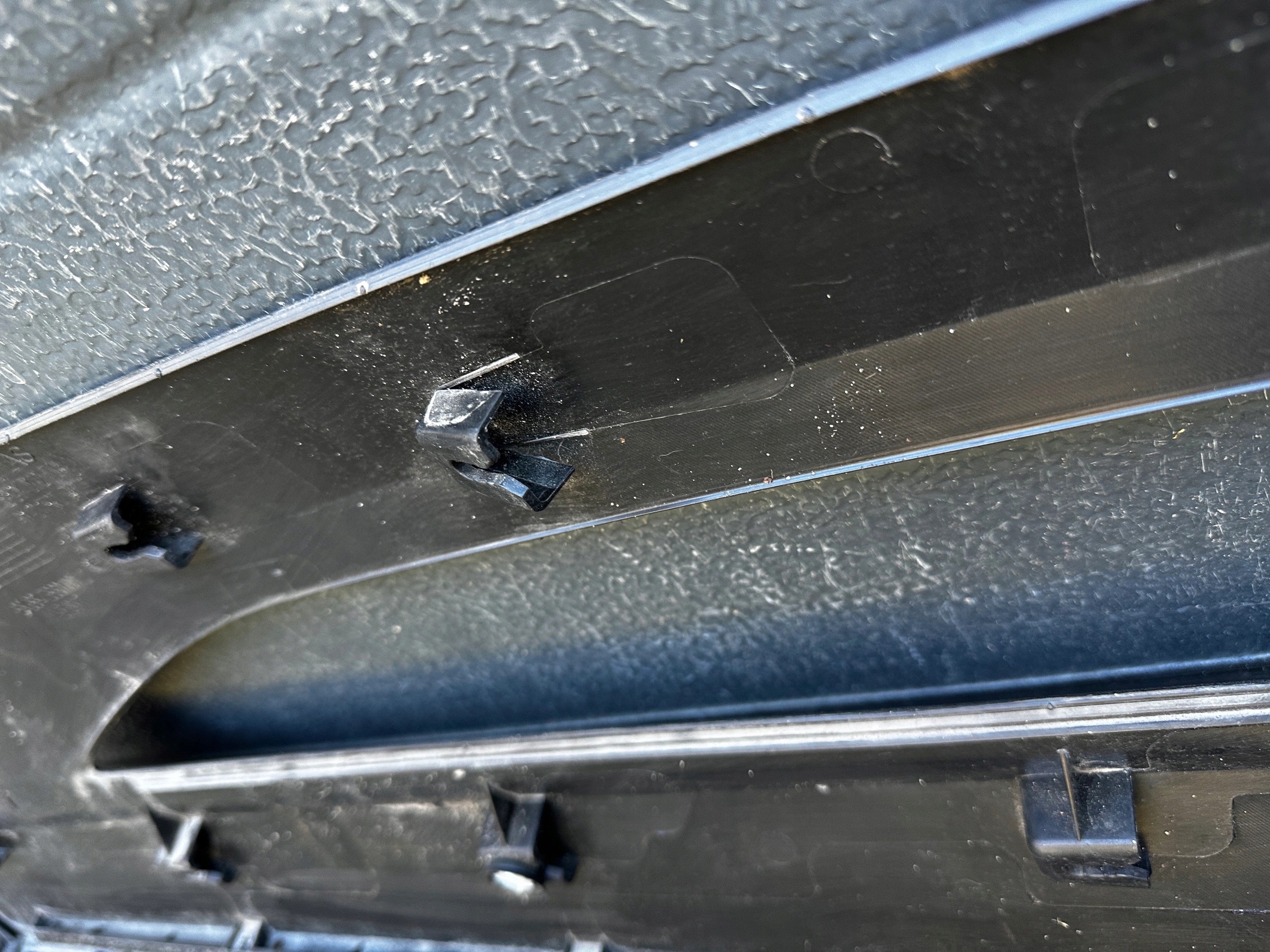 OPEL MOKKA B II moulding door right front 9848847880