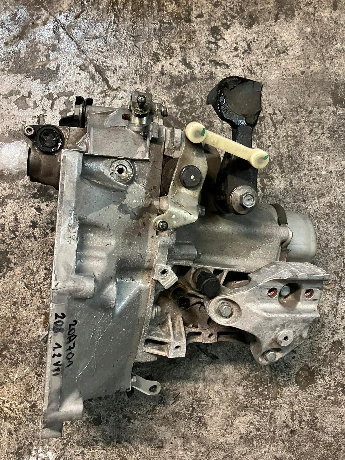 Getriebe 208 1.2 VTI 20A701