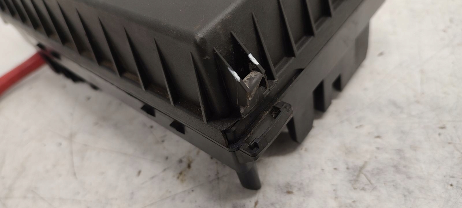 Module fusibles Opel Astra J kombi 2,0 CDTI