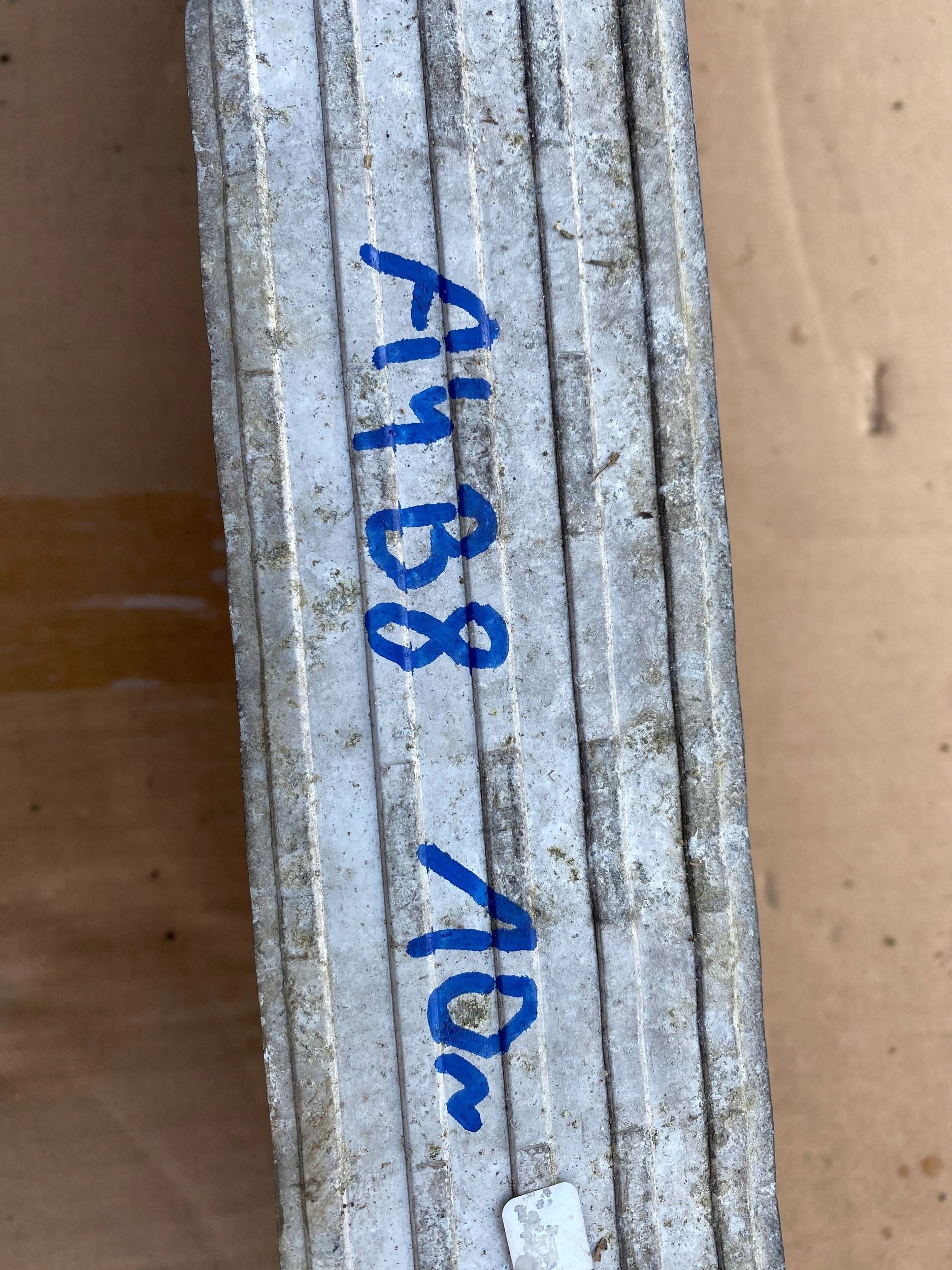 AUDI A4 B8 A5 Q5 2.0 TDI radiator intercooler 8K0145805G