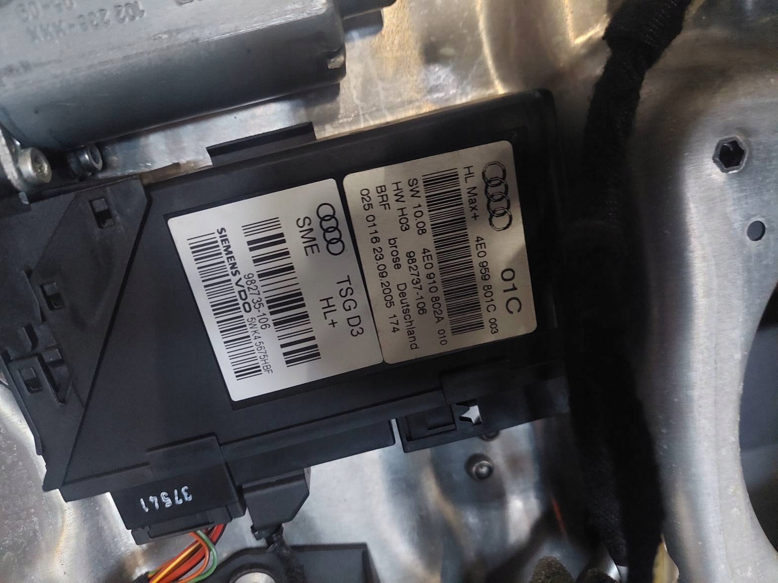 door complete left rear part AUDI A8 D3 LIFT LZ7Q 4E0959801C 4E0861963B DOCIAG