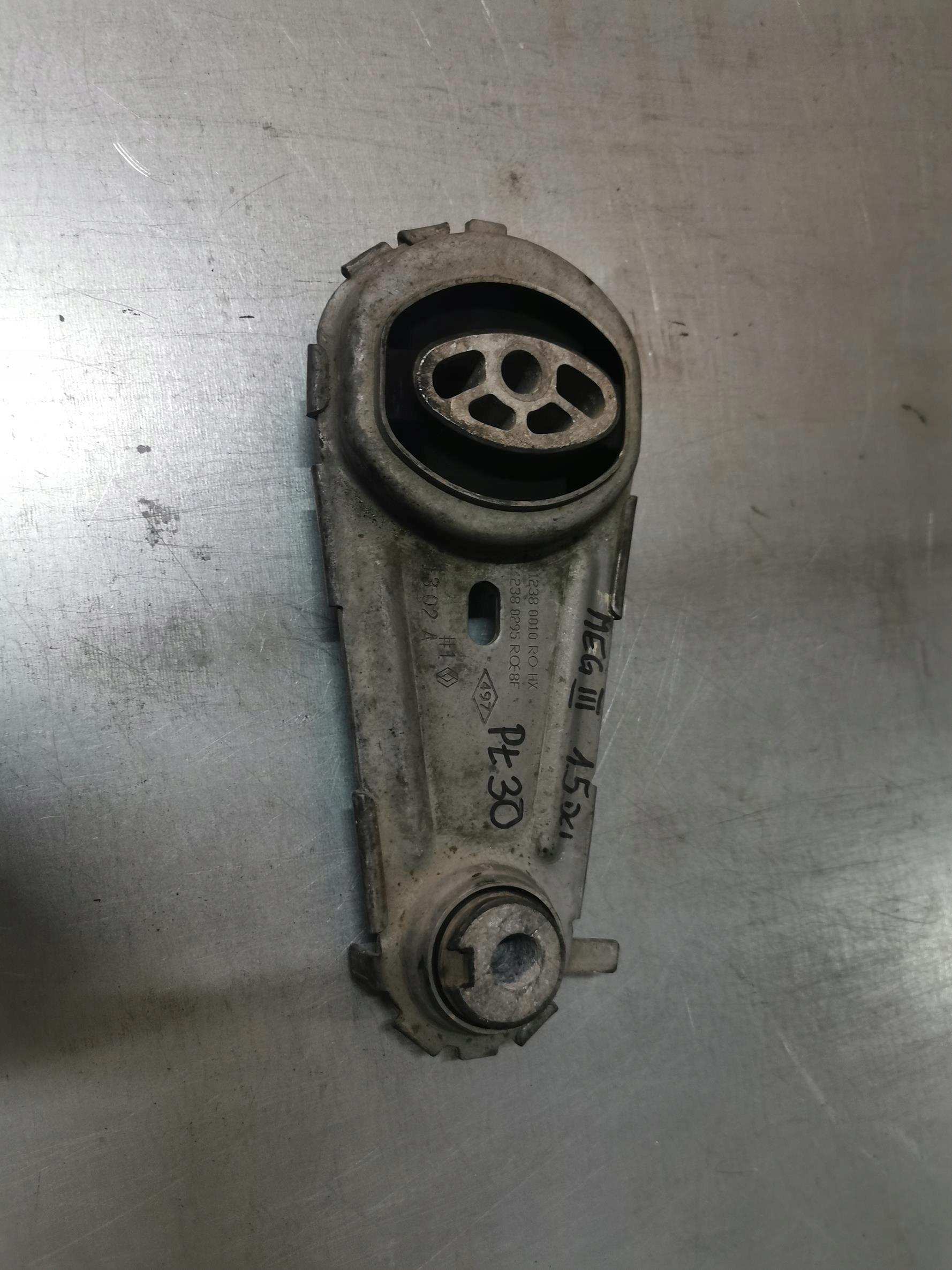 holder engine mount RENAULT MEGANE III 1.5 DCI 112380010