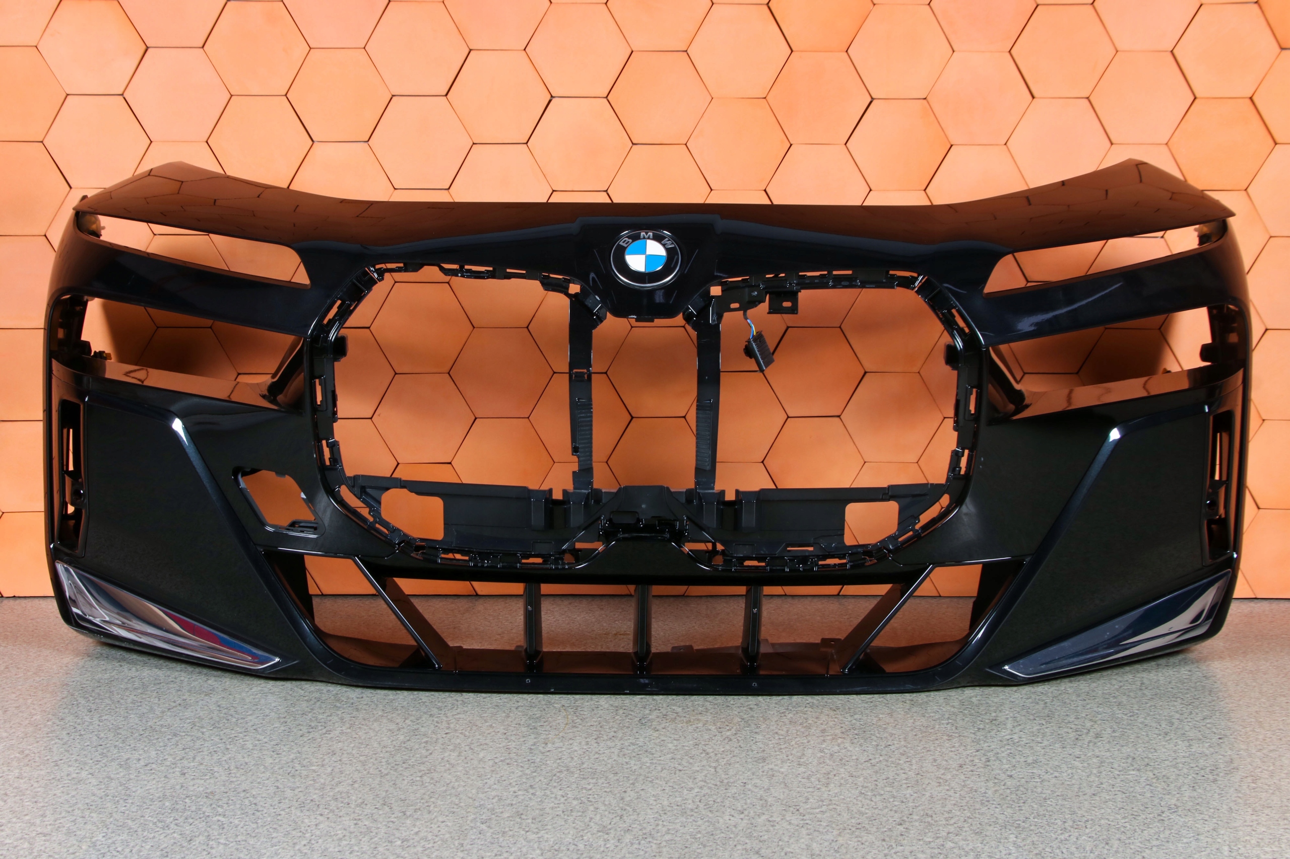 BMW 7 G70 i7 m-packet bumper front front 475