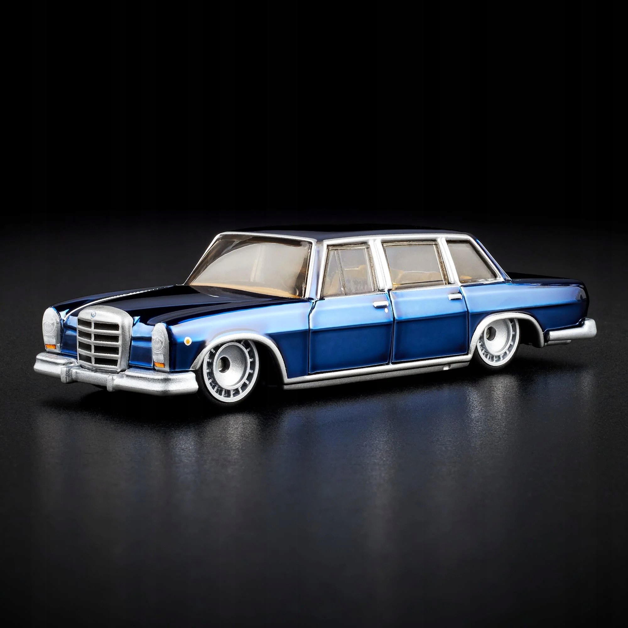 HOT WHEELS 2025 1964 MERCEDES-BENZ 600 RED LINE CLUB HWF12 NOWY