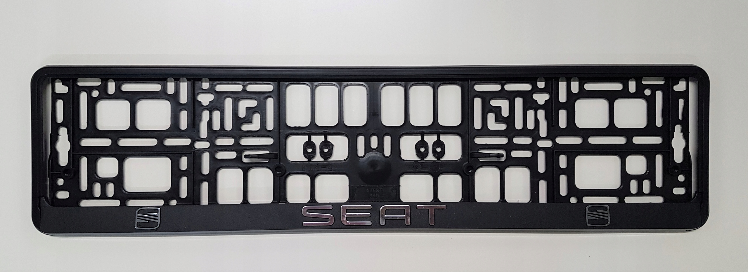 RAMKA POD TABLICĘ REJESTRACYJNĄ 3D SEAT