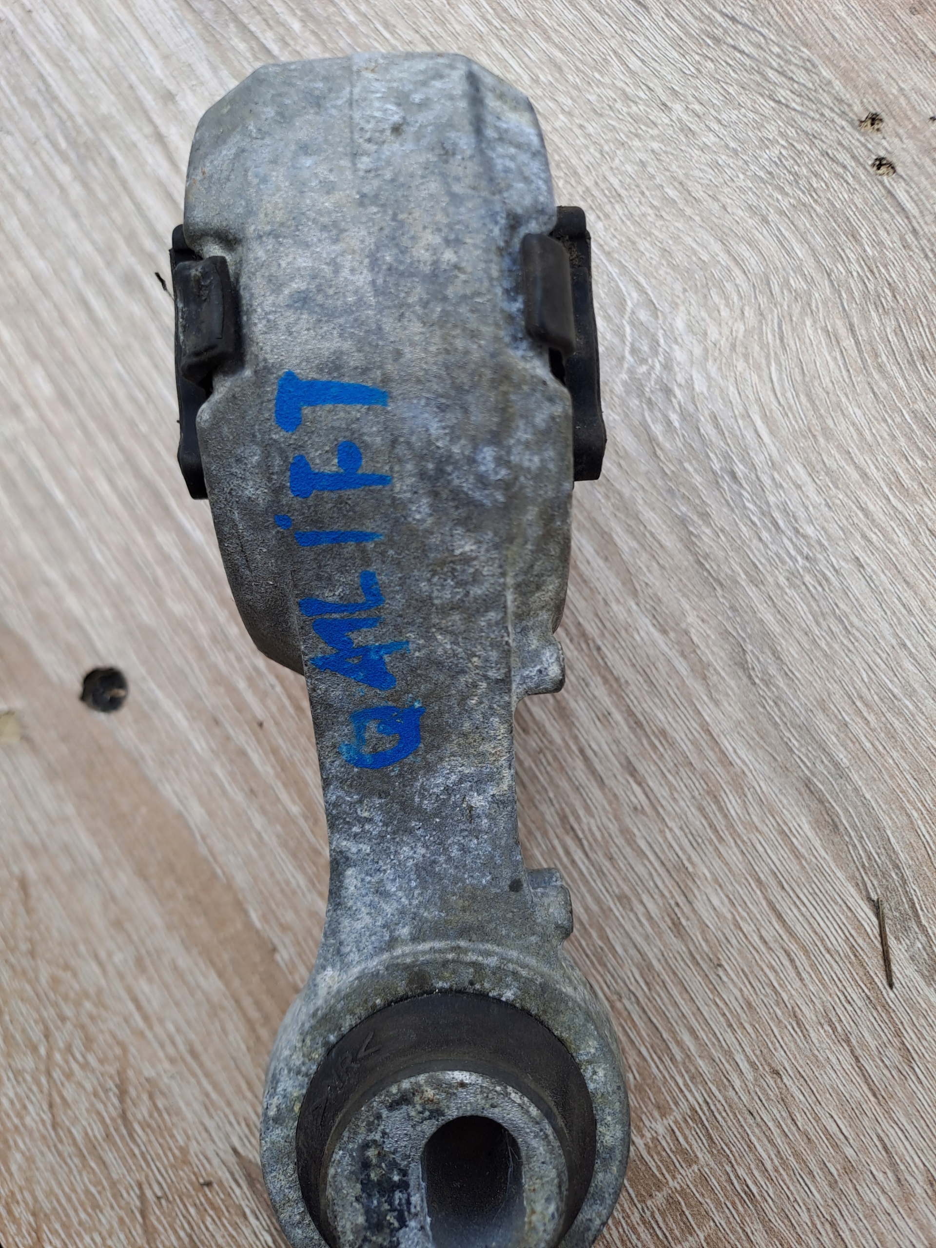 engine mount NISSAN QASHQAI J10 LIFT 2.0 DCI
