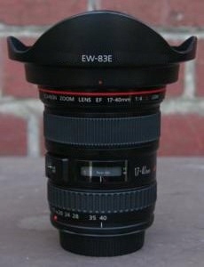 OSŁONA PRZECIWSŁONECZ do CANON EF 17-40mm f/4L USM Model 83E