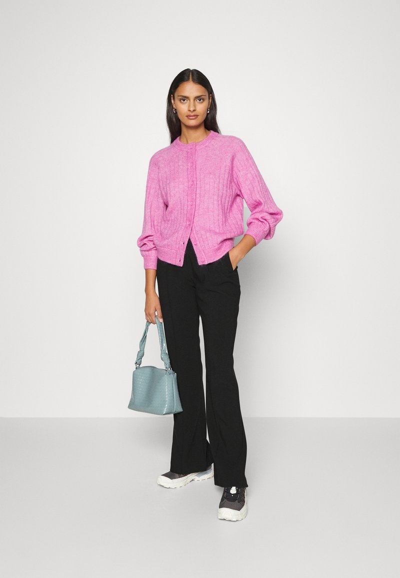 Zvonové kalhoty s rozparkem Birgitte Herskind 38