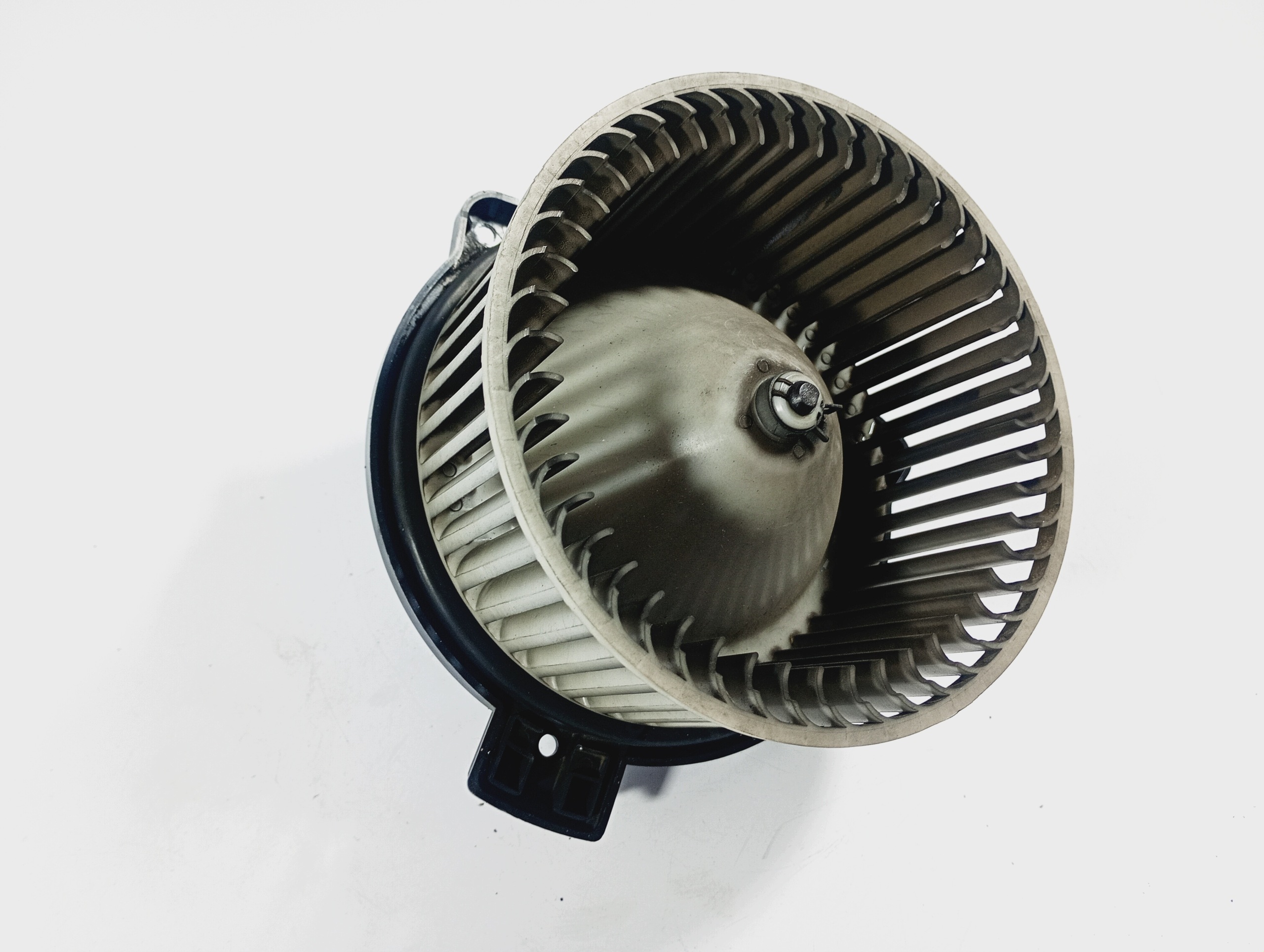 ventilátor kúrenie klími OE GJ8AA02 Mazda II 2 03-07