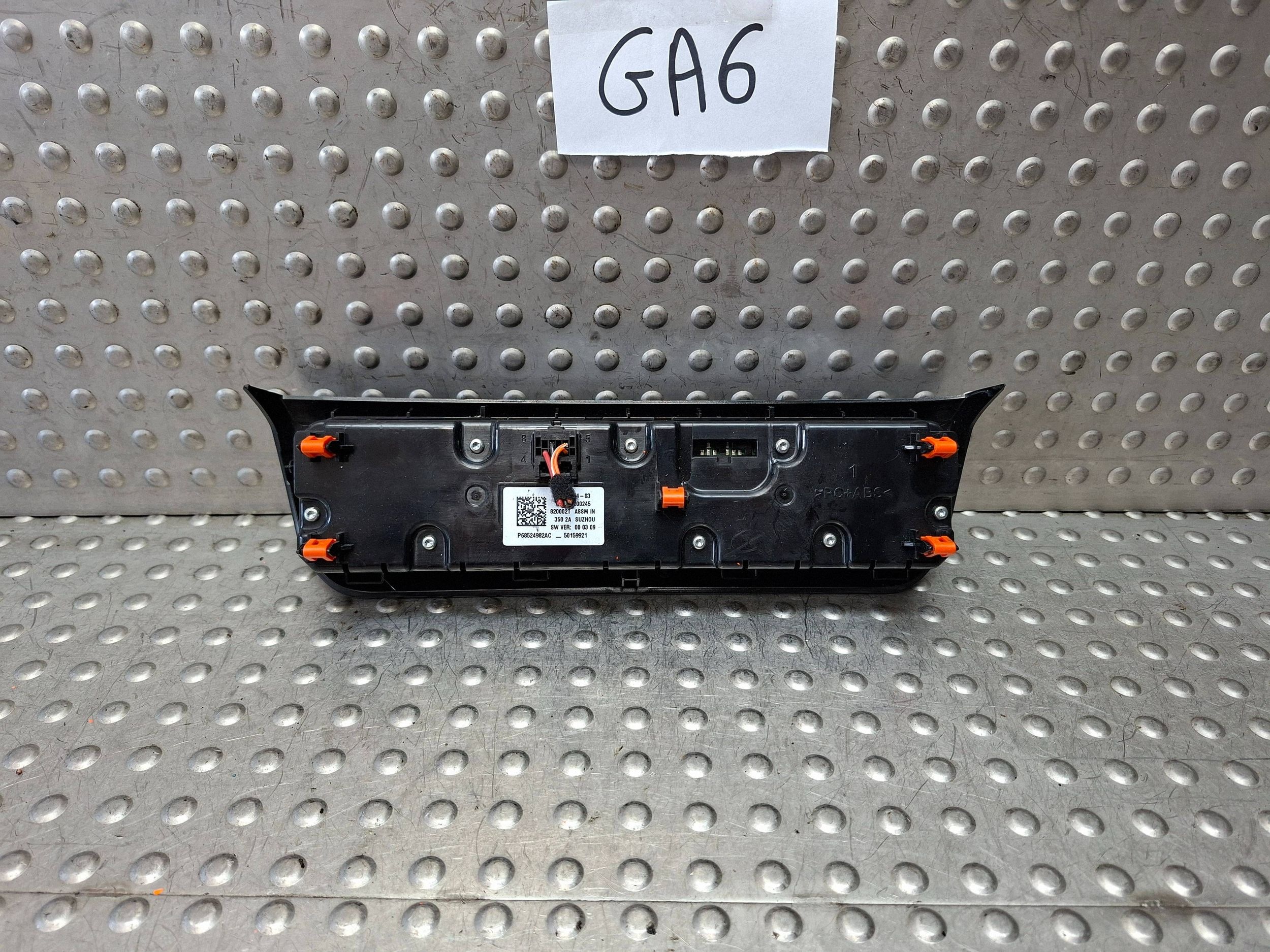 PANEL klimaanlage JEEP COMPASS II LIFT 20- P68524982AC