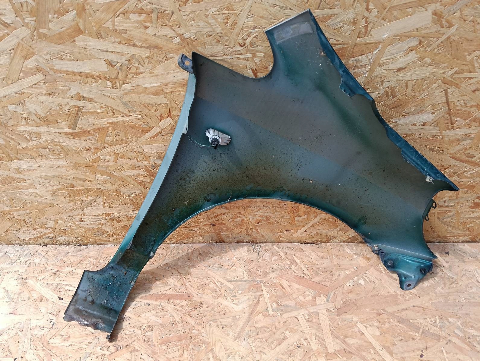 fender left front Honda JAZZ Lak - G95P