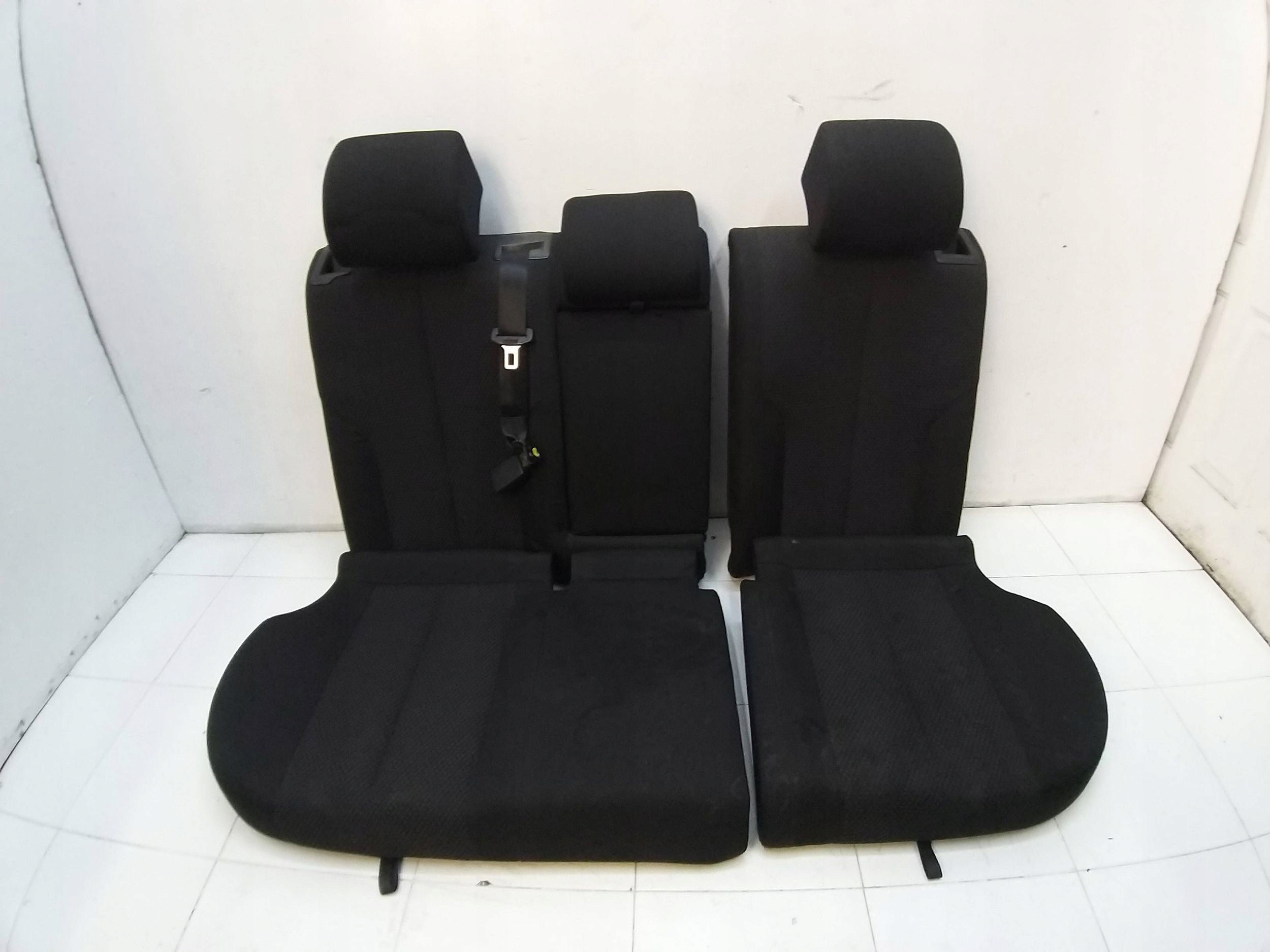 VW PASSAT B6 3C KOMBI Sitz heck hinten 05R
