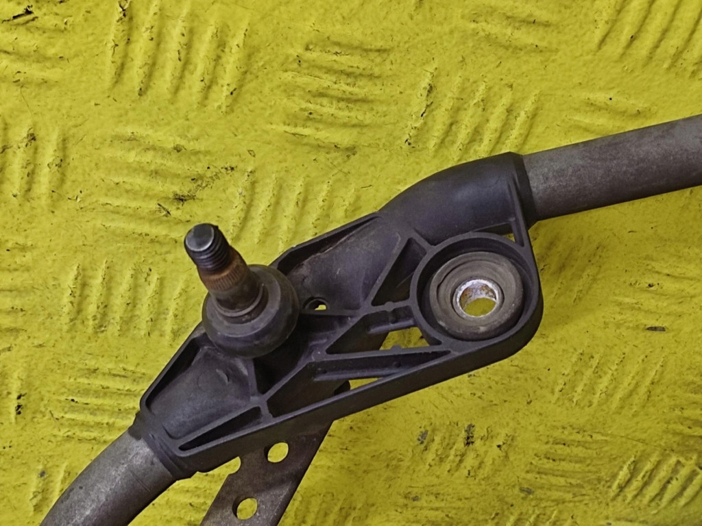 RENAULT SCENIC II wiper mechanism front