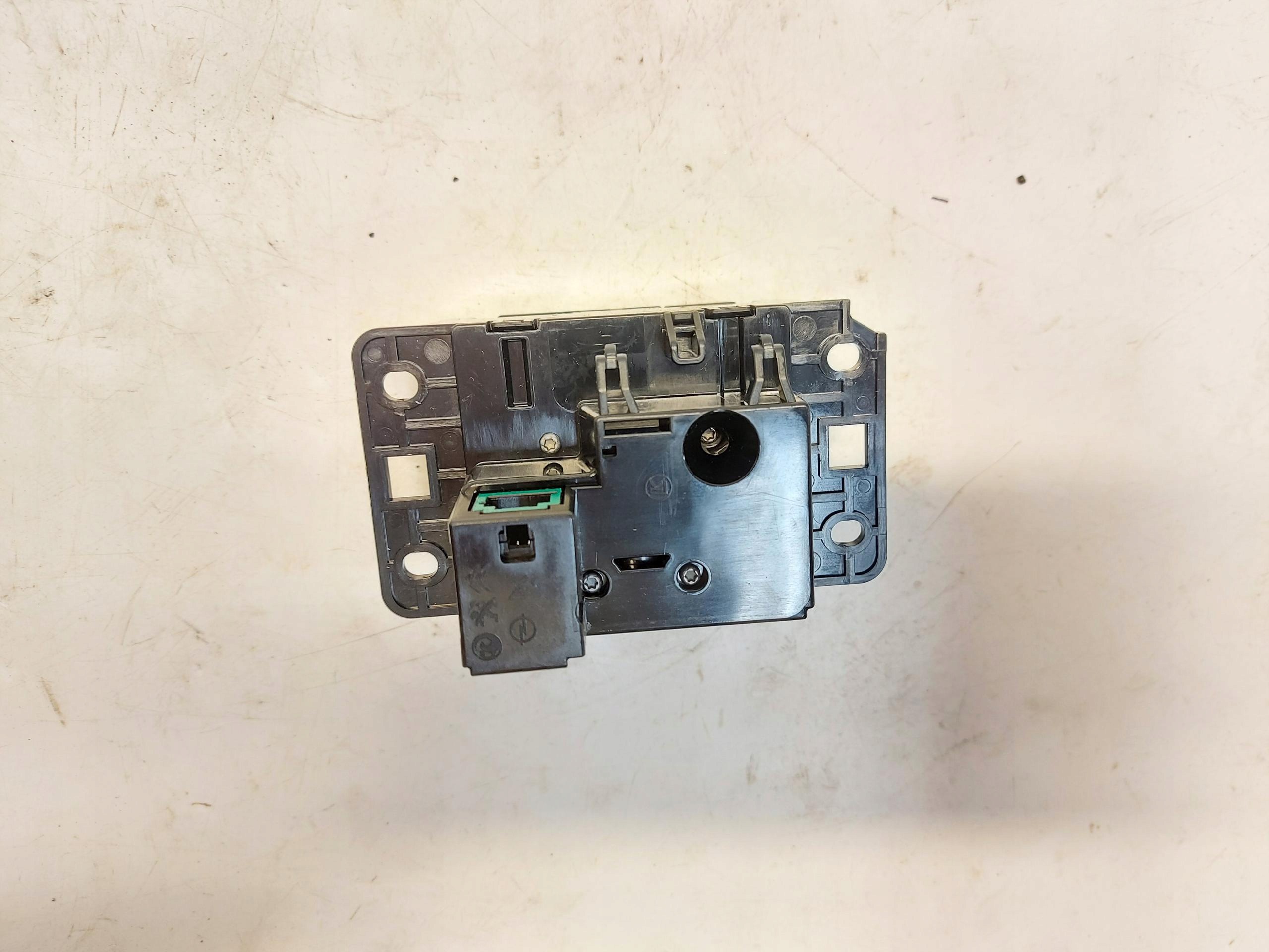 Peugeot 5008 III E5008 trim switch trybu running 98546096zd