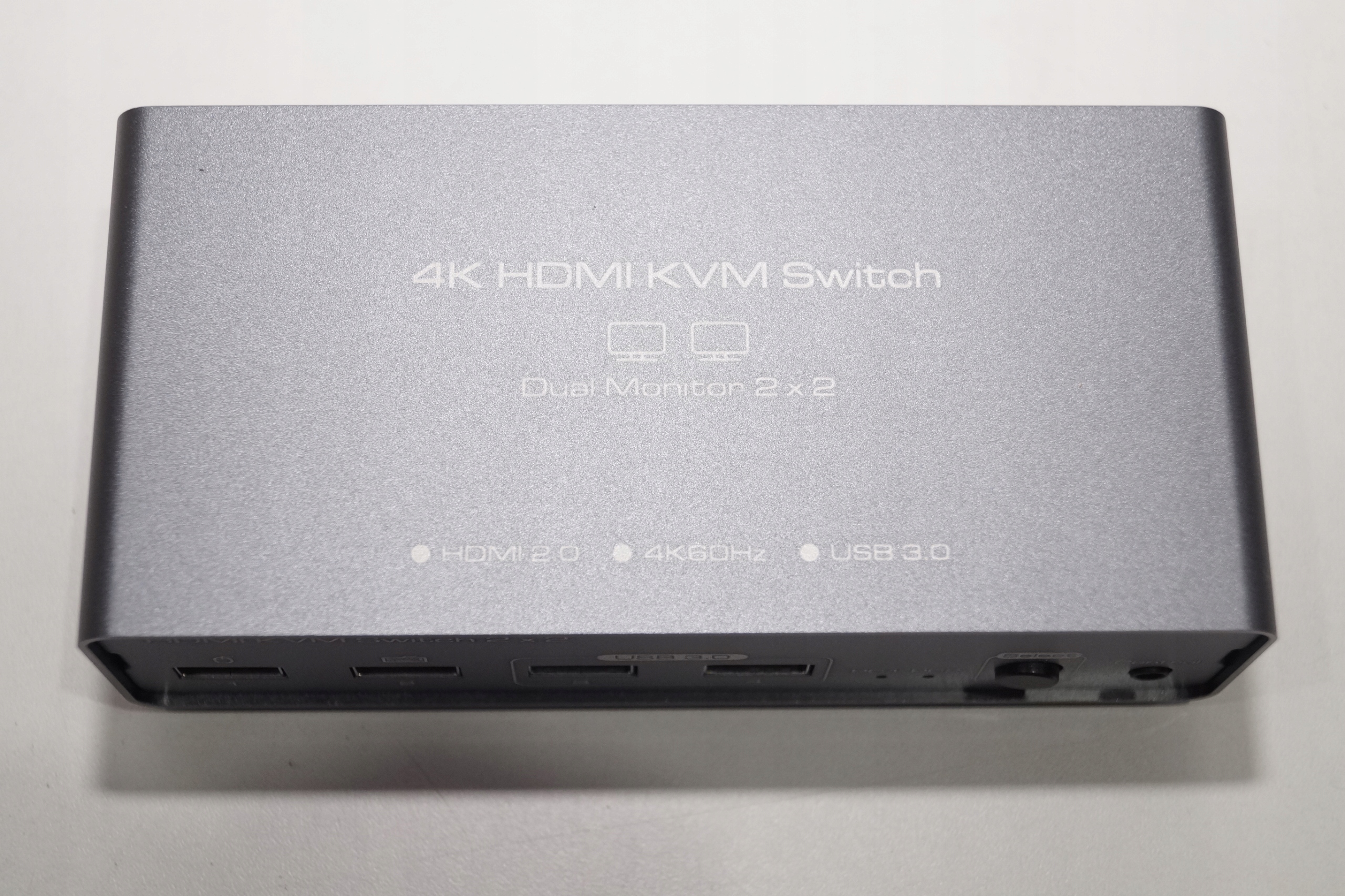 4733 PRZEŁACZNIK 4K HDMI KVM SWITCH USB 3.0 TYPU-C HDMI 2.0 2X2 2 MINITORY Liczba komputerów 1
