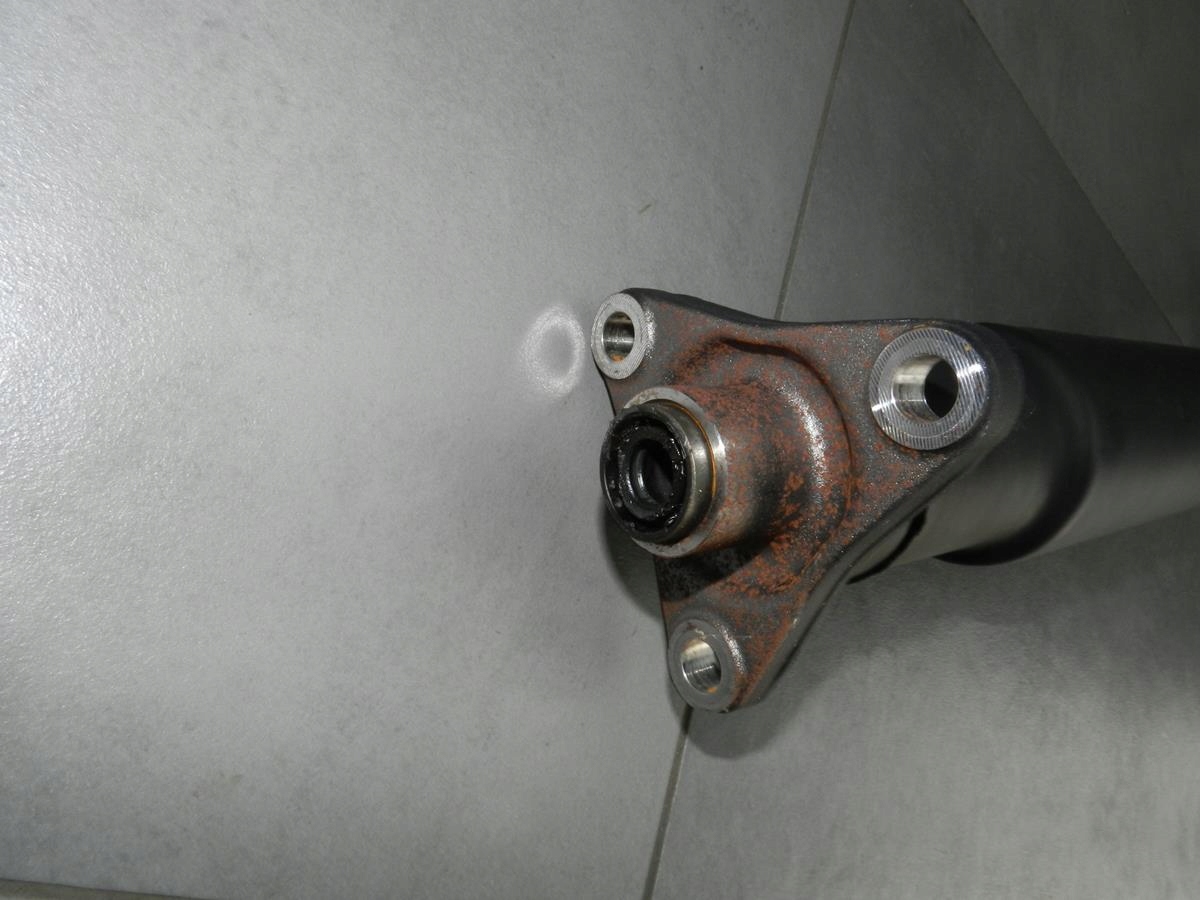 BMW 3 F34 cardan 8605309