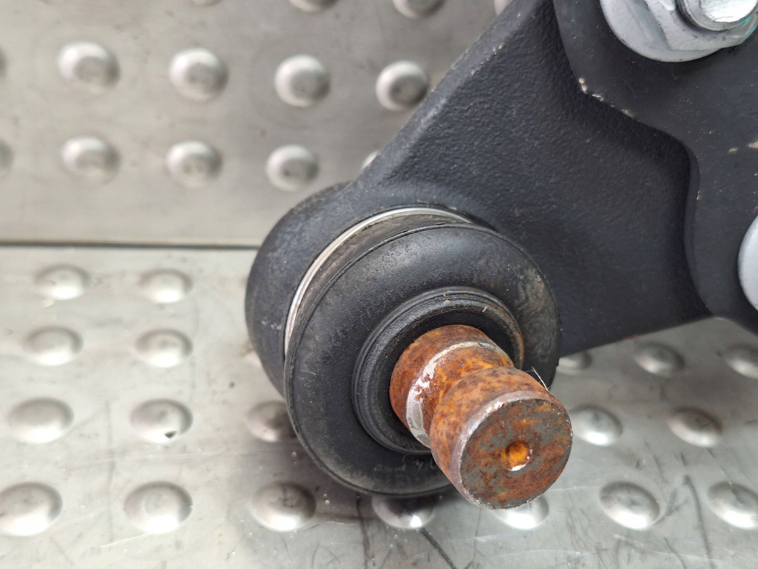 arm left front 10252196 MG ZS 17