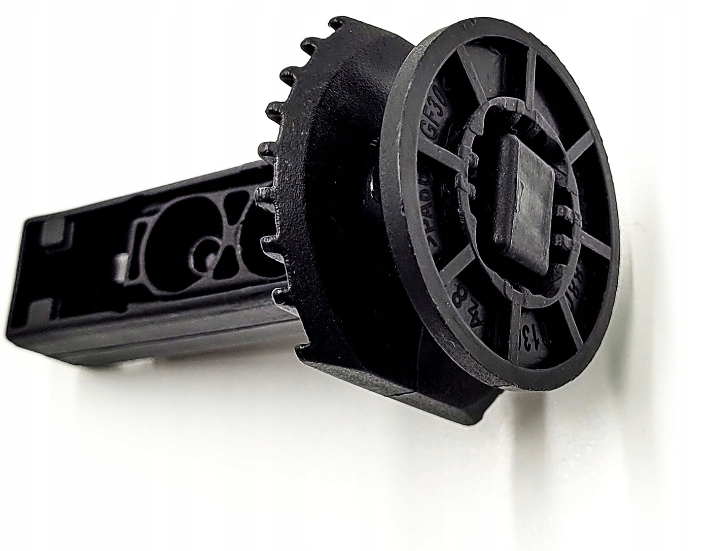 

Mocowanie Zderzaka Prowadnica Boczna W212 W205 Cls