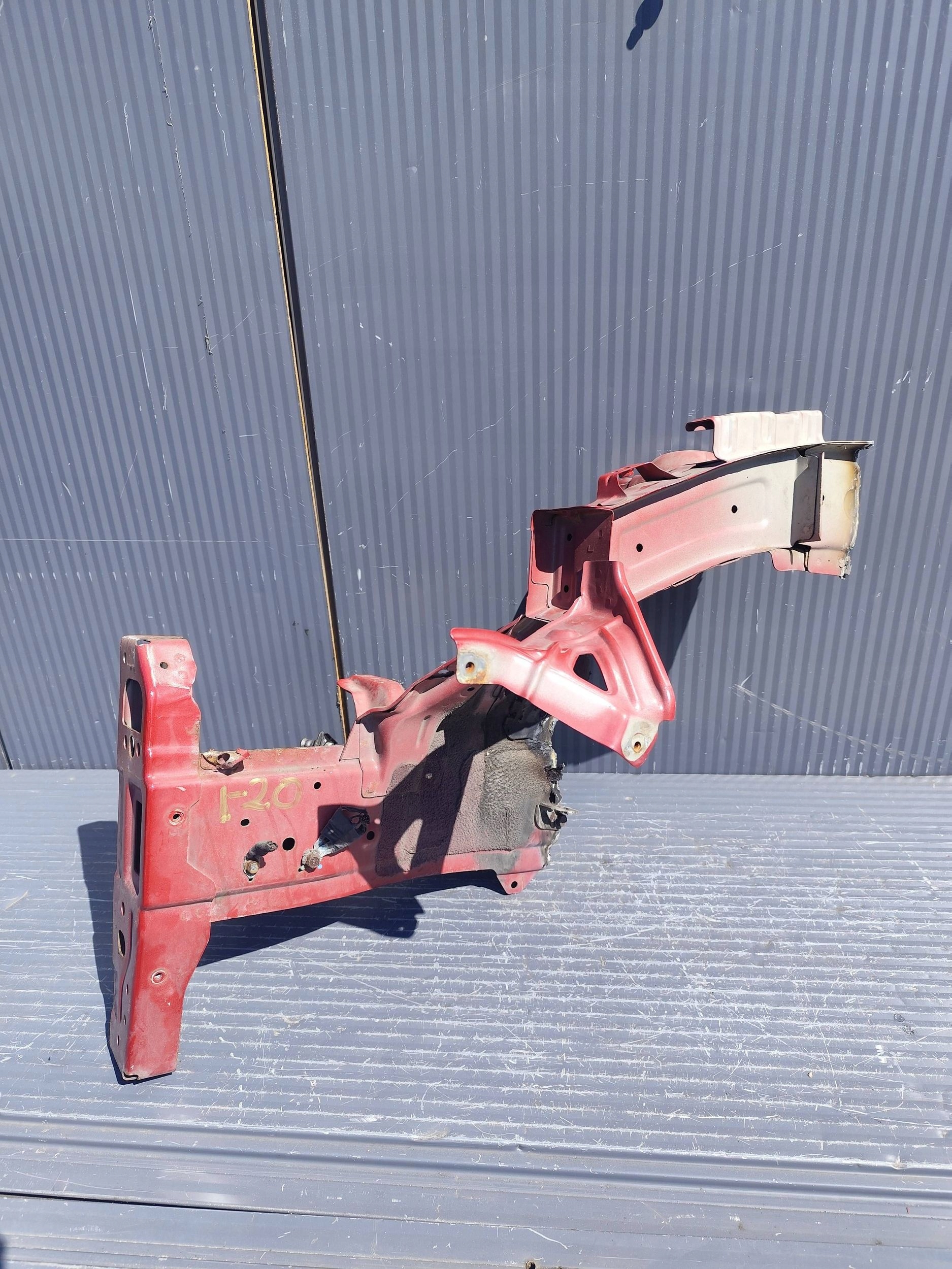 HYUNDAI I20 II front body quarter left
