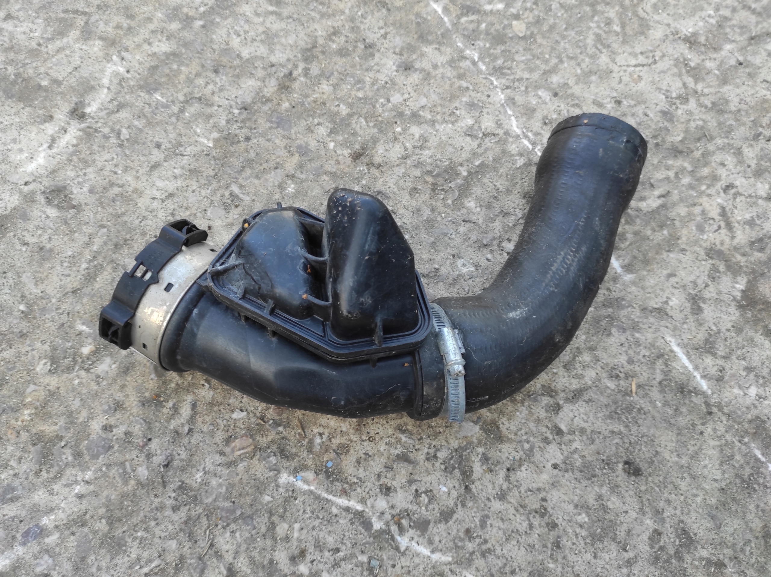 pipe intercooler VOLVO XC60 XC90 T8 31422061