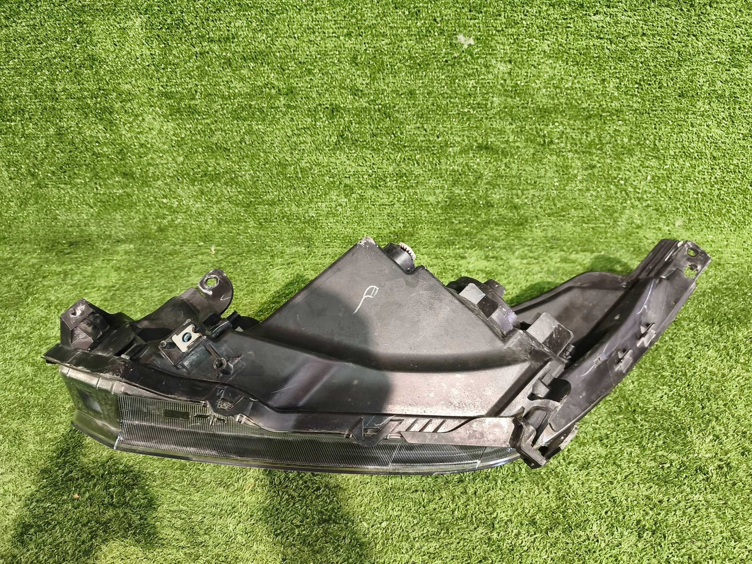 REFLEKTOR right front HONDA HR-V HRV 15- USA NR.1235
