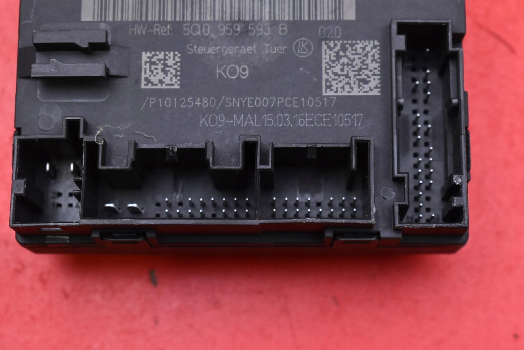 control unit module door left front 5Q0959593B VW PASSAT B8 KOMBI 14-20