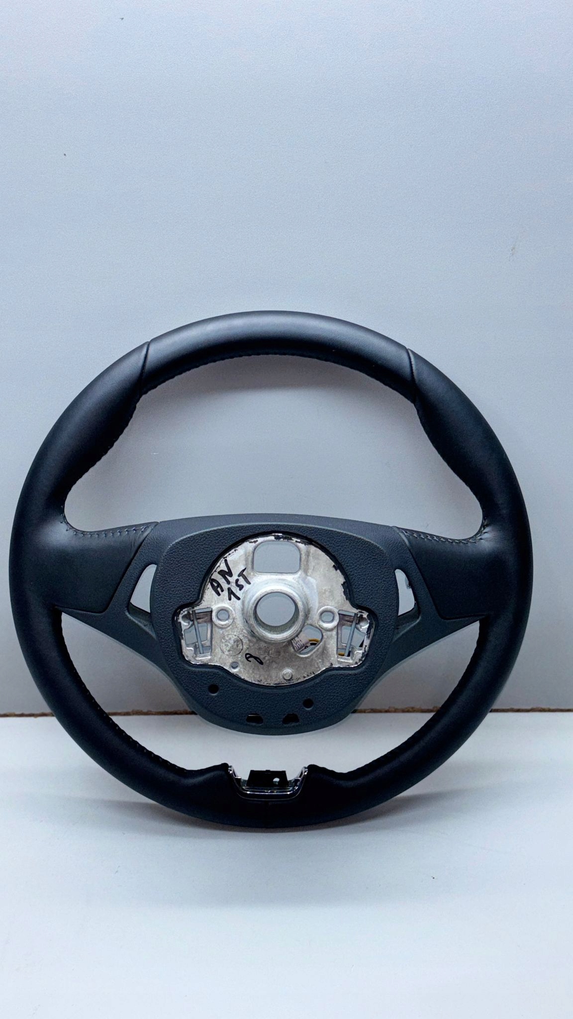 SKODA KODIAQ steering wheel, leather 5E3959542F without LOPATEK