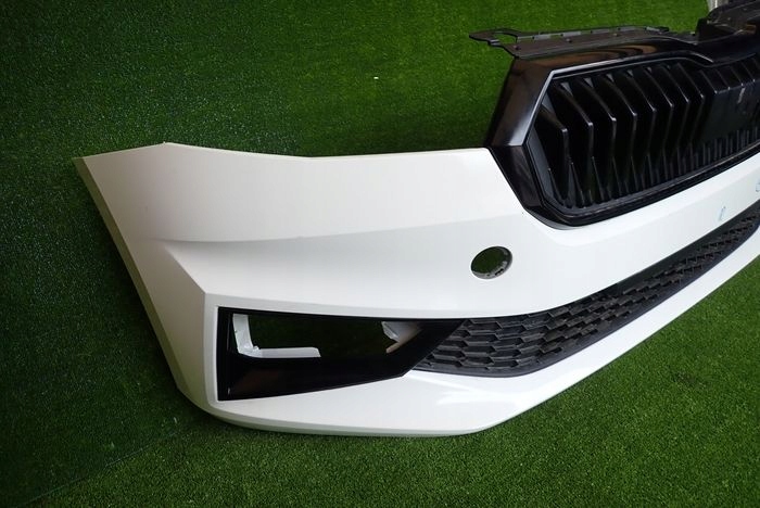 SKODA FABIA IV Paraurti anteriore Anteriore