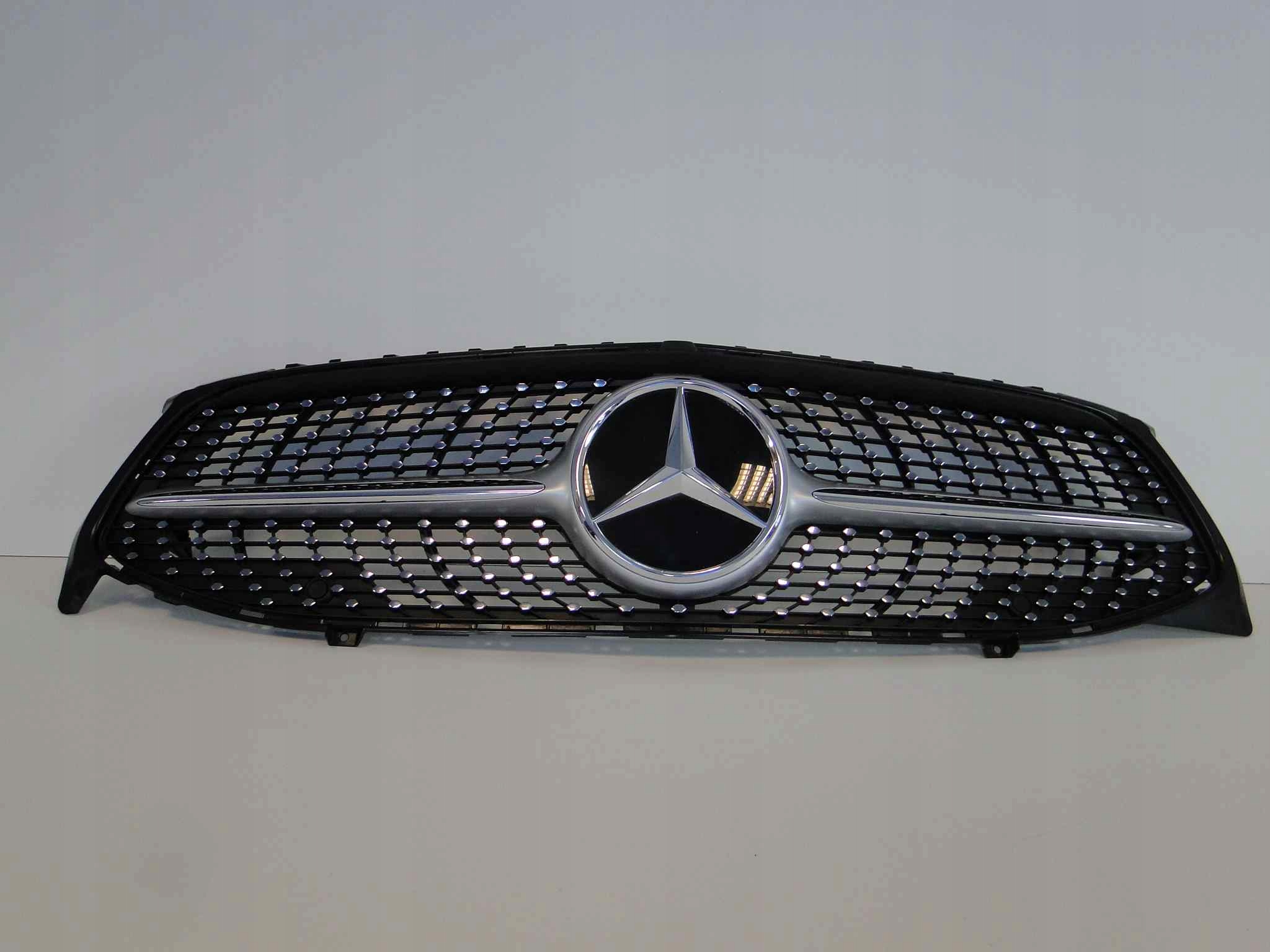 MERCEDES CLA 118 GRILL ATRAPA DIAMENT RADAR ORYG Producent części Mercedes-Benz OE
