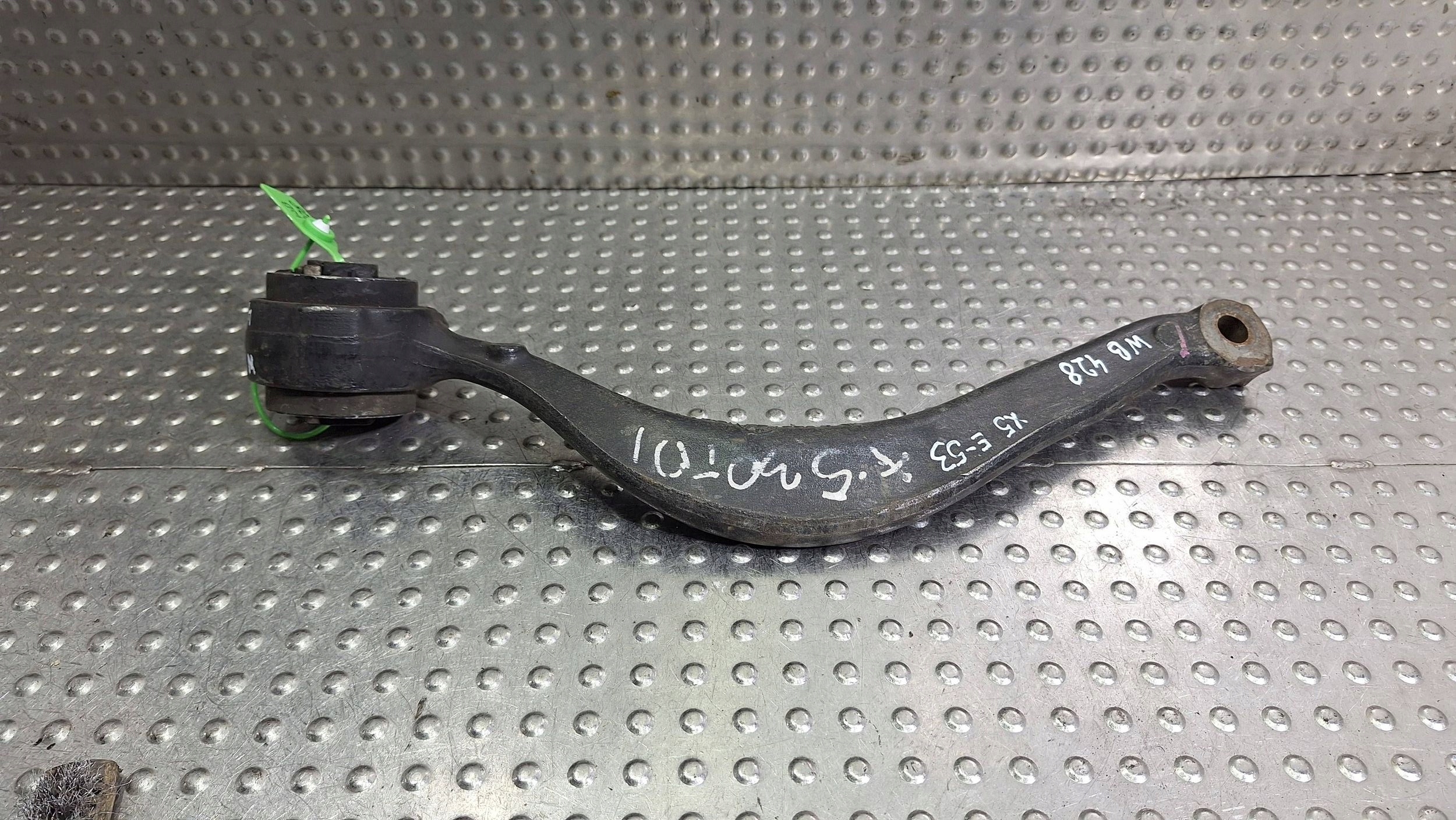 arm left front upper BANAN 6769717 BMW X5 E53
