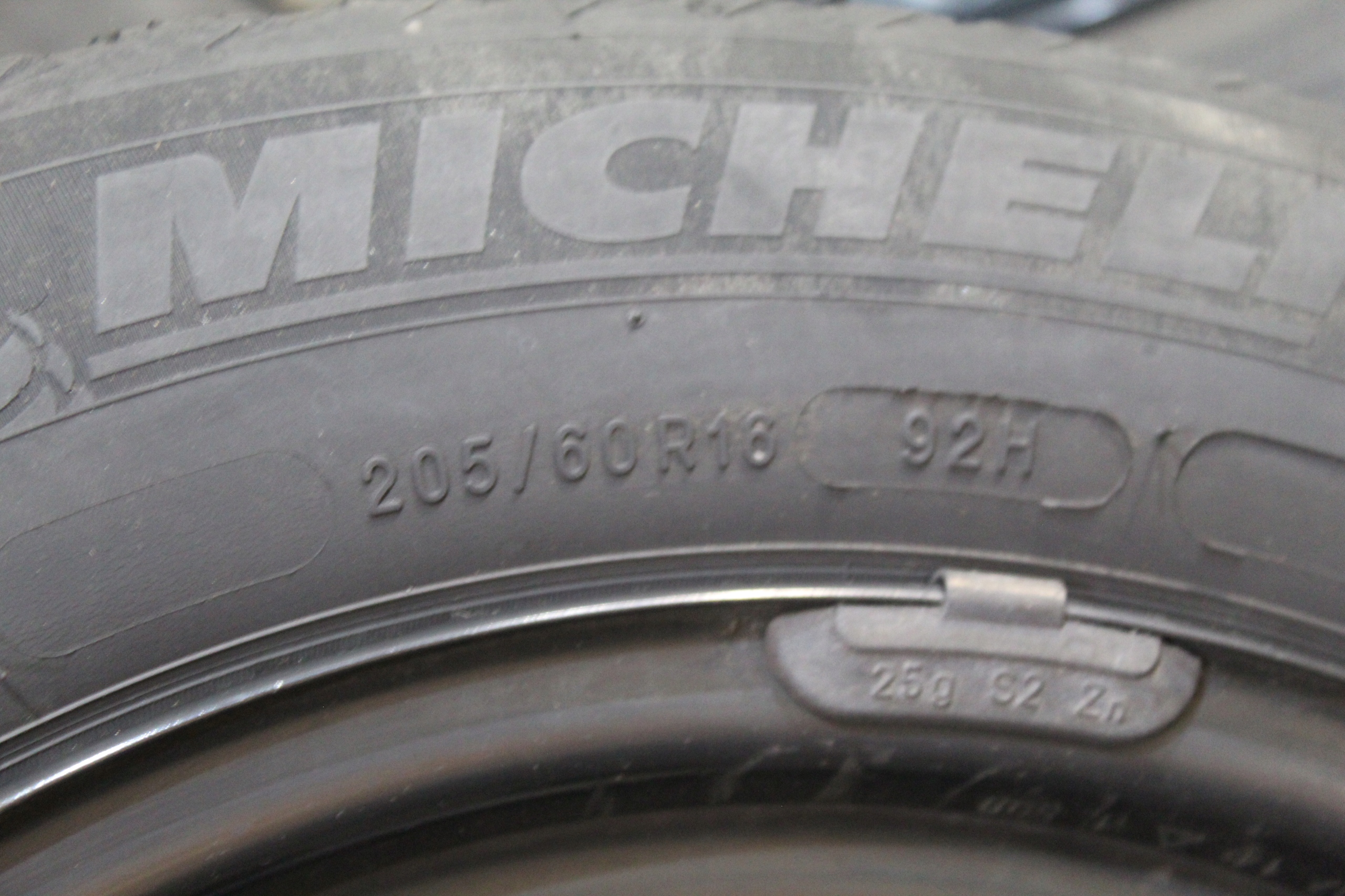 wheels discs tyres 205/60 R16 VOLVO V70 III 3