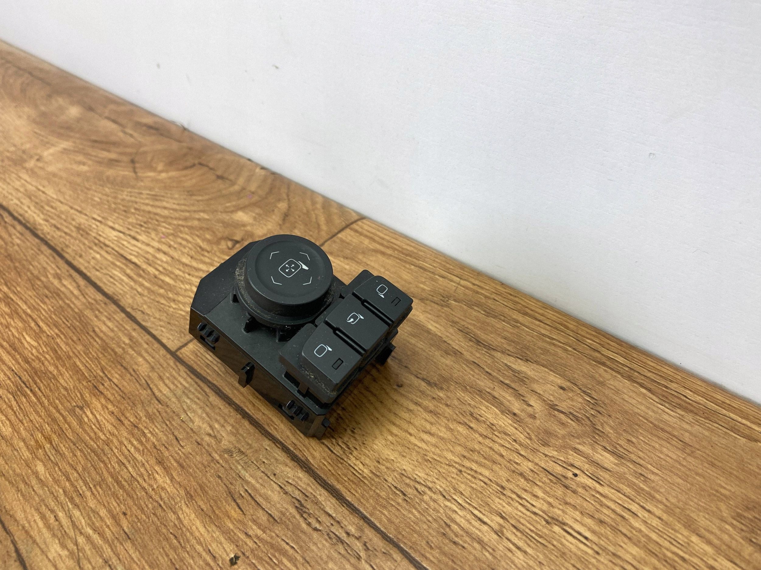 mirror control switch Cadillac Escalade IV 2015+