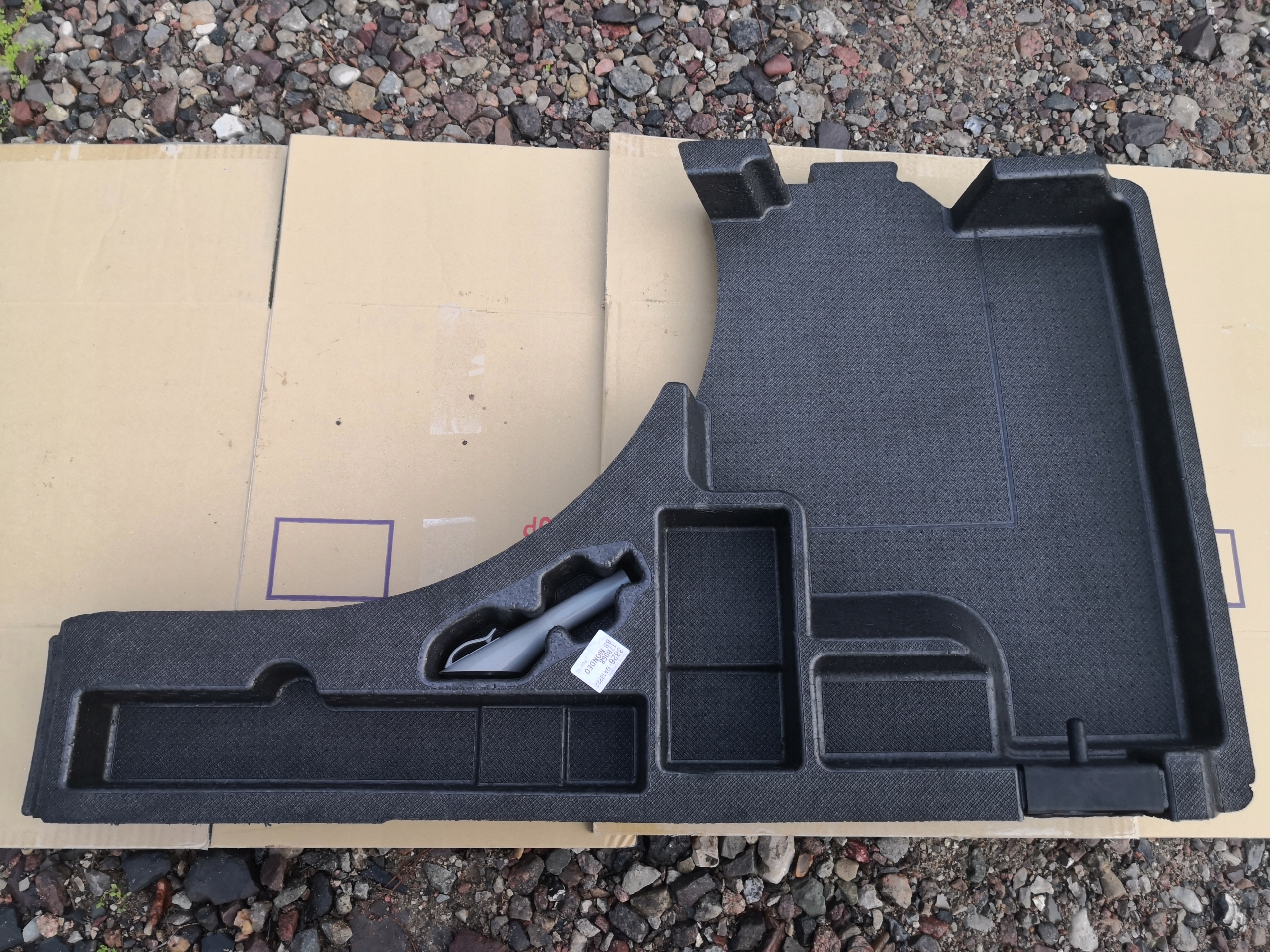 polystirene boot floor well FORD MONDEO MK5 KOMBI