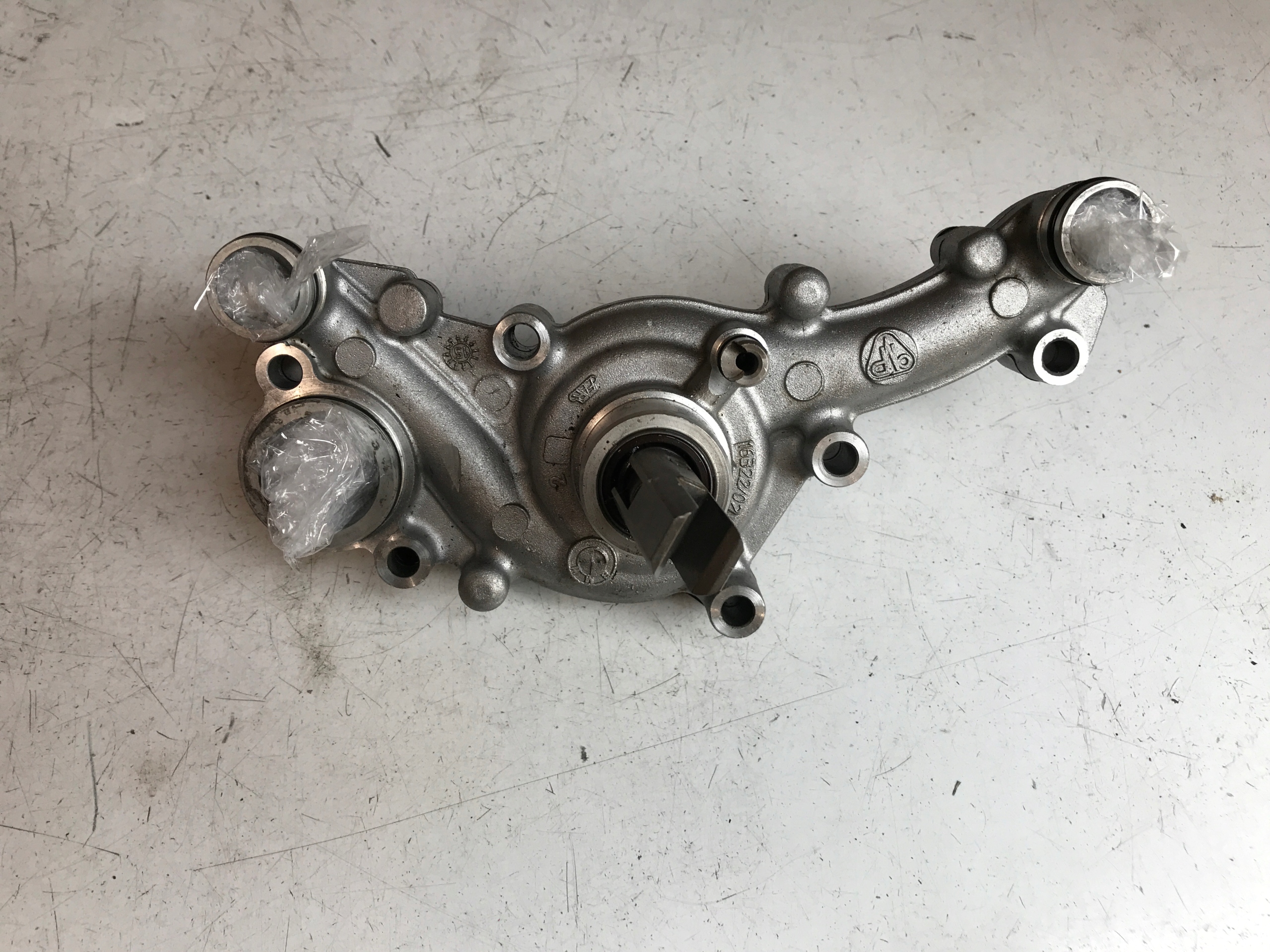 BMW R1200GS K50 LC жидкостный водяной насос 8529879