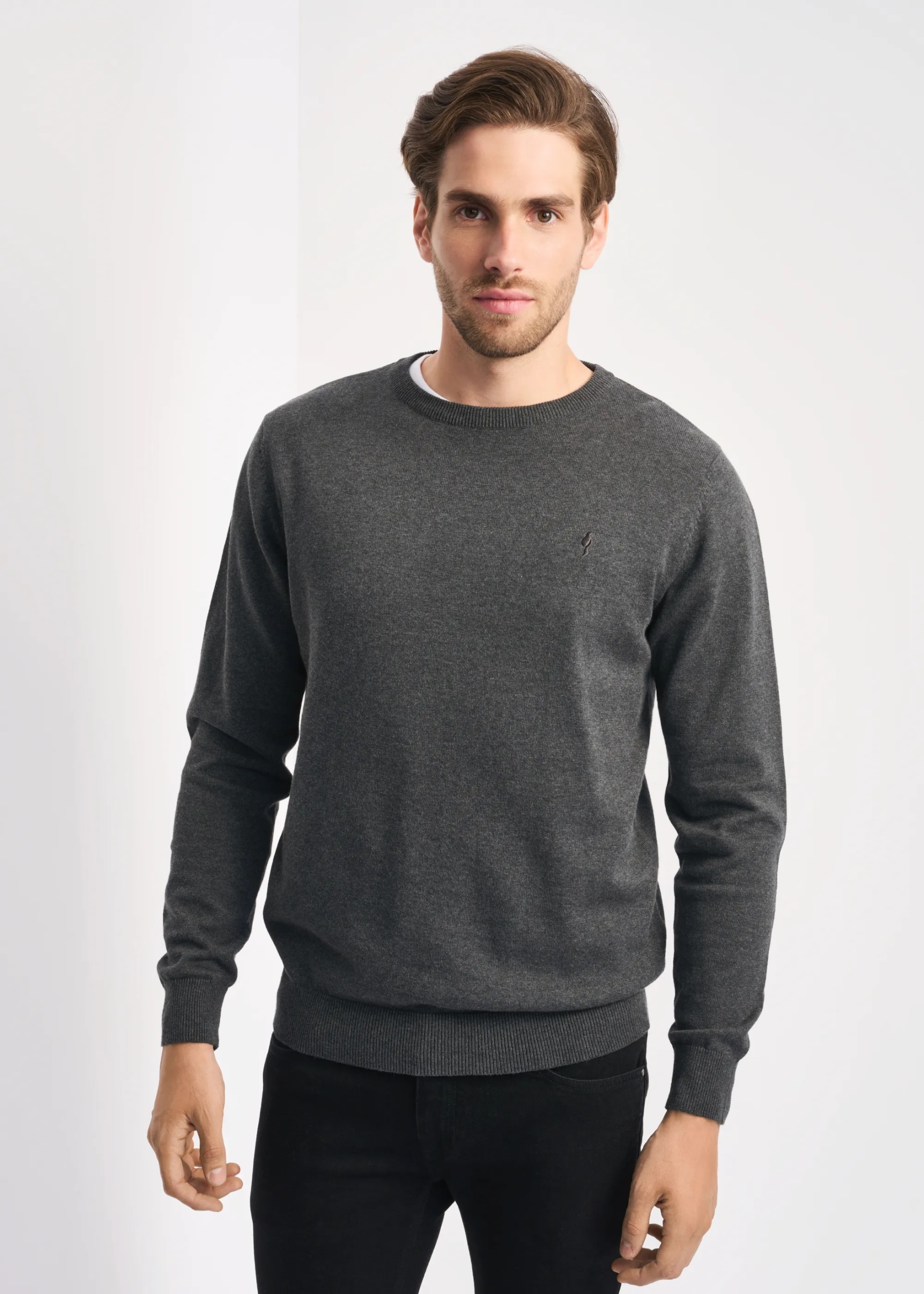 

Ochnik Prosty sweter męski SWEMT-0114-95 r. M
