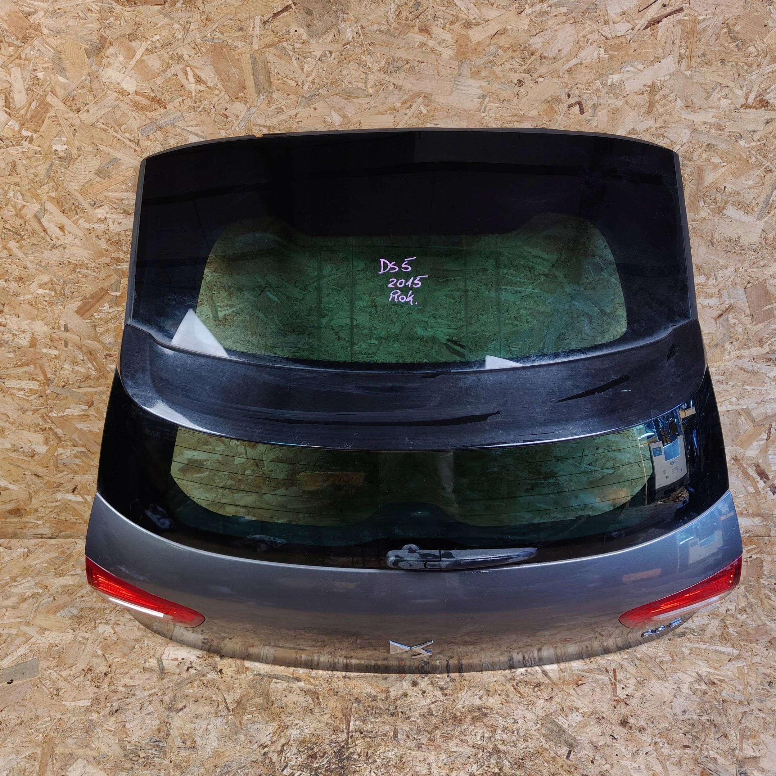 trunk door boot rear part Citroen DS5 demontaz