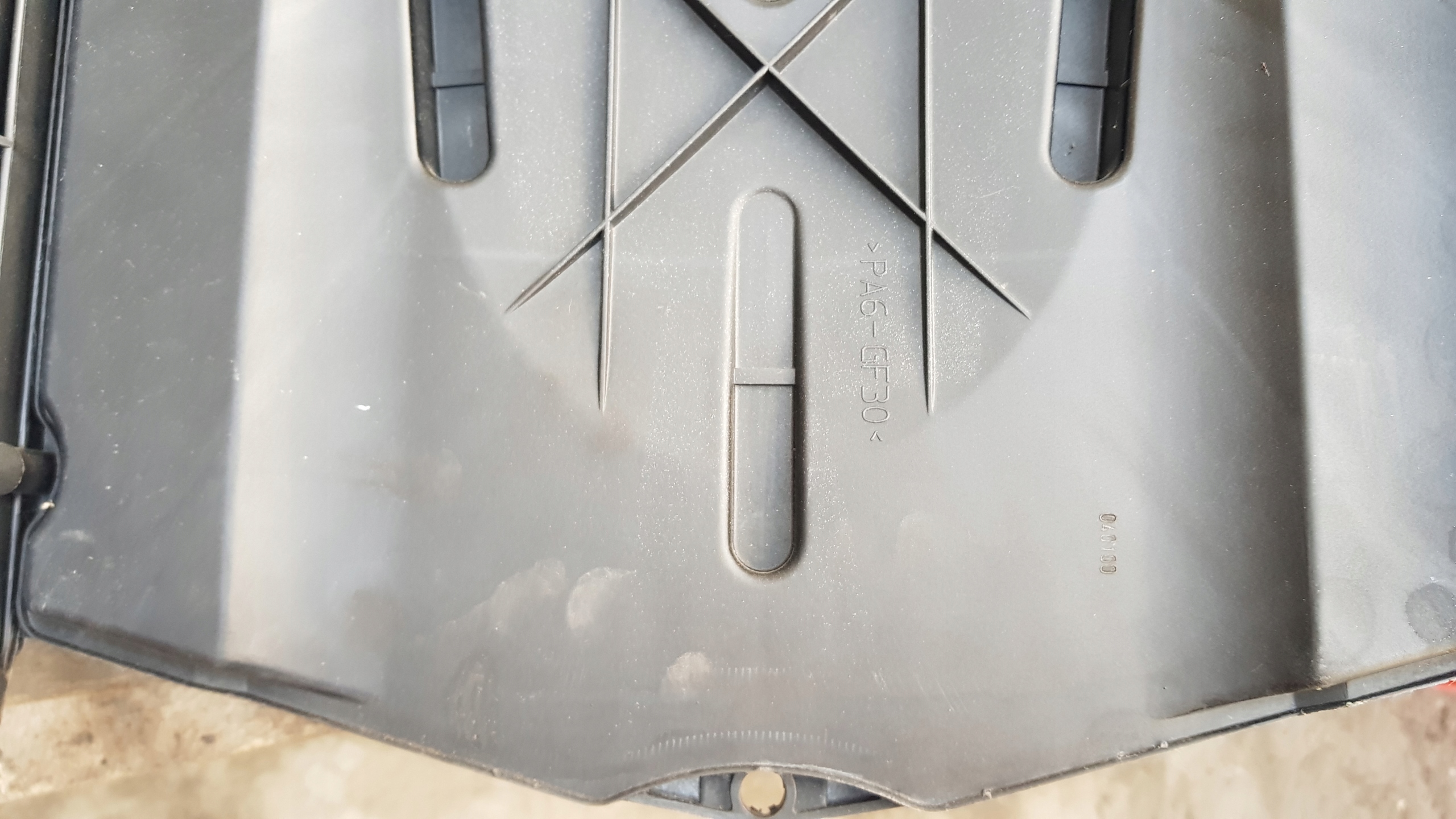 MERCEDES W220 5.0 8V Gehäuse filter POWIERZA Blende Abdeckung