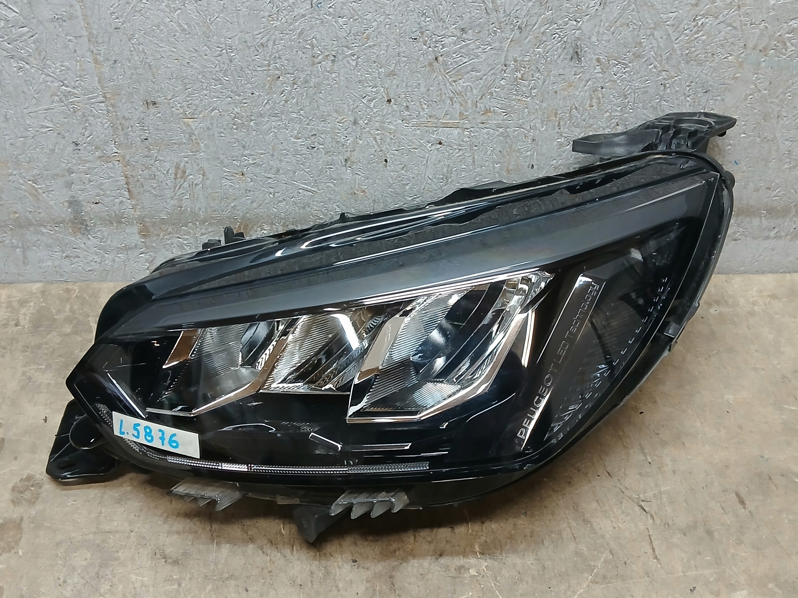 light front left PEUGEOT 208 2008 II 2 FULL LED 19- 983303680