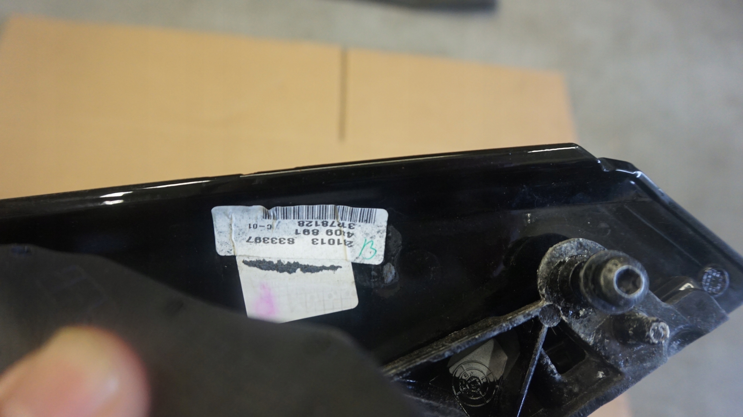 LUSTERKO LEWE VOLVO V40 V40CC 14-PIN R-DESING Podgrzewanie tak