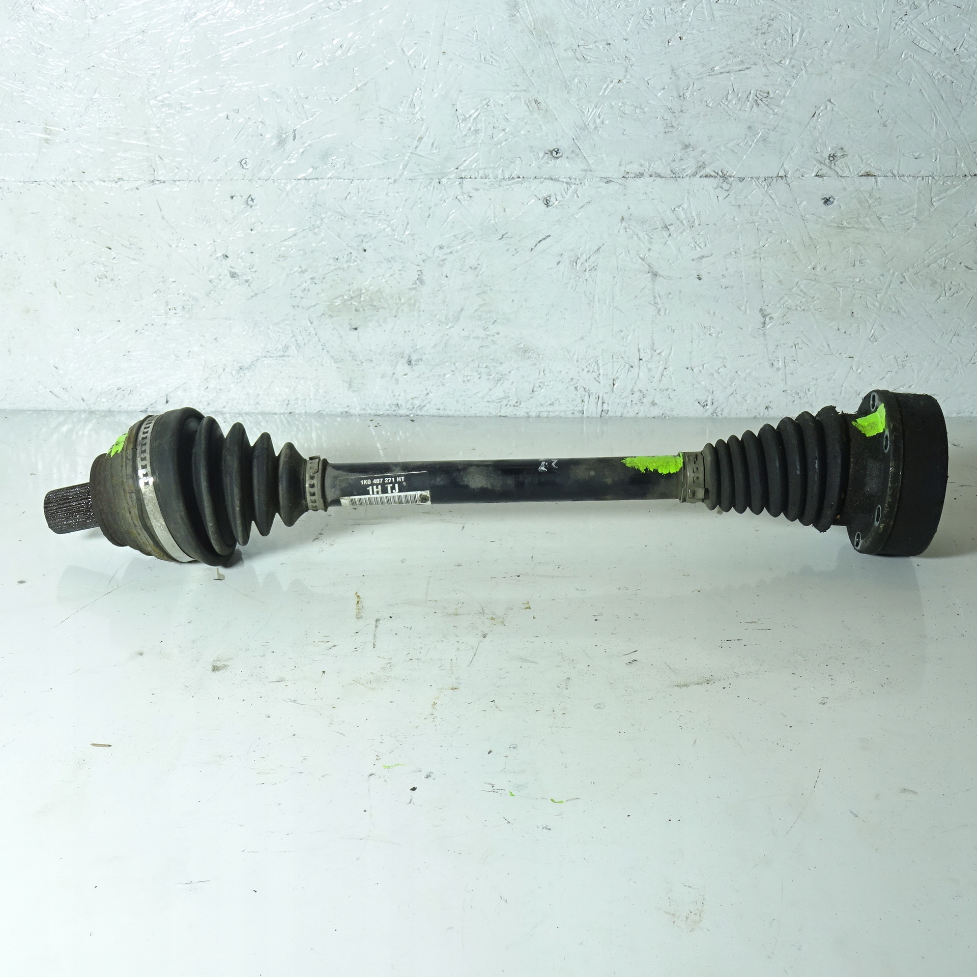 VW PASSAT B6 1.4TSI semi-axis left front 1K0407271HT