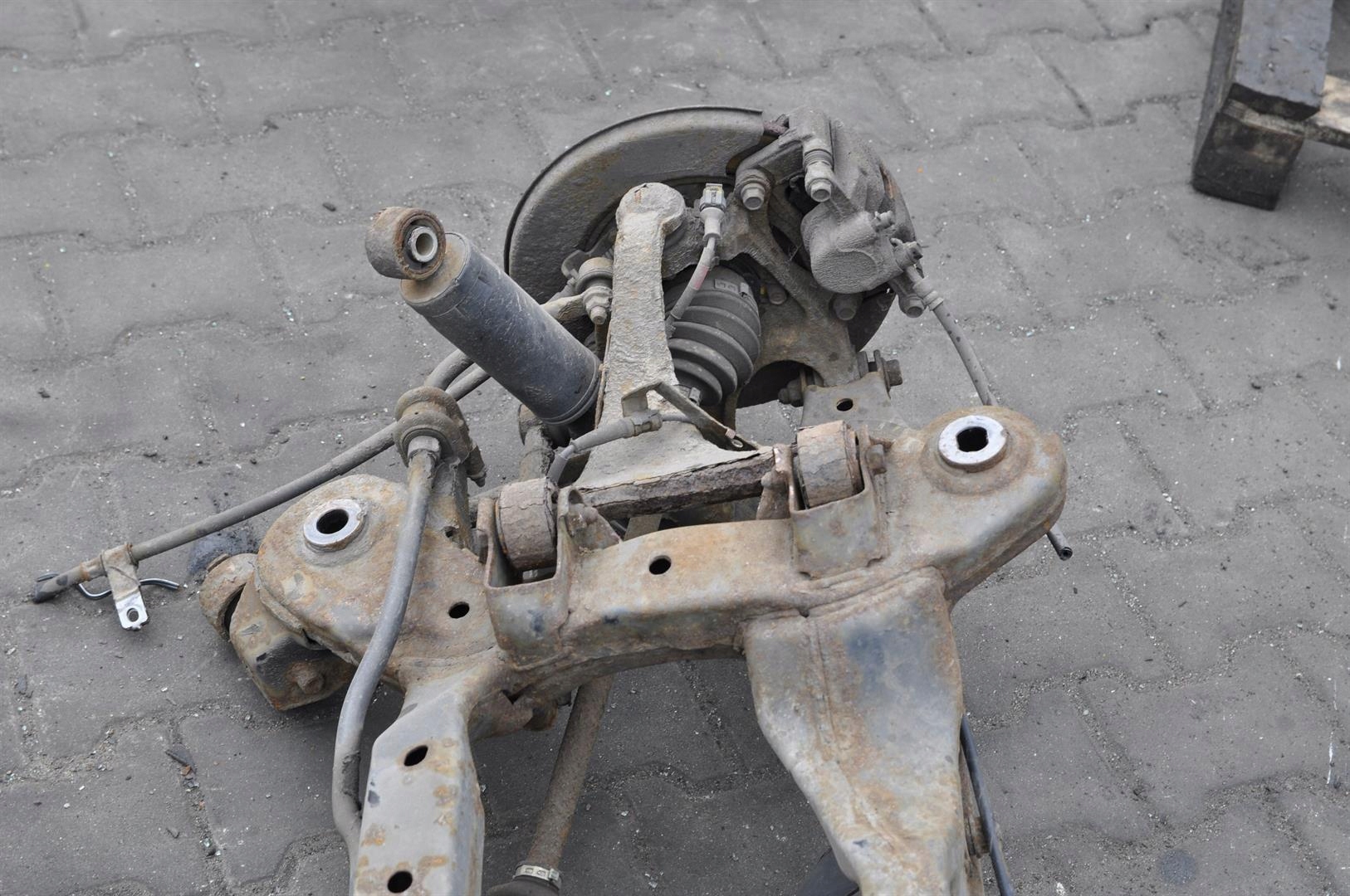 KIA SORENTO II 2.2 CRDi ZAWIESZENIE BELKA TYŁ 09- Typ samochodu Samochody osobowe