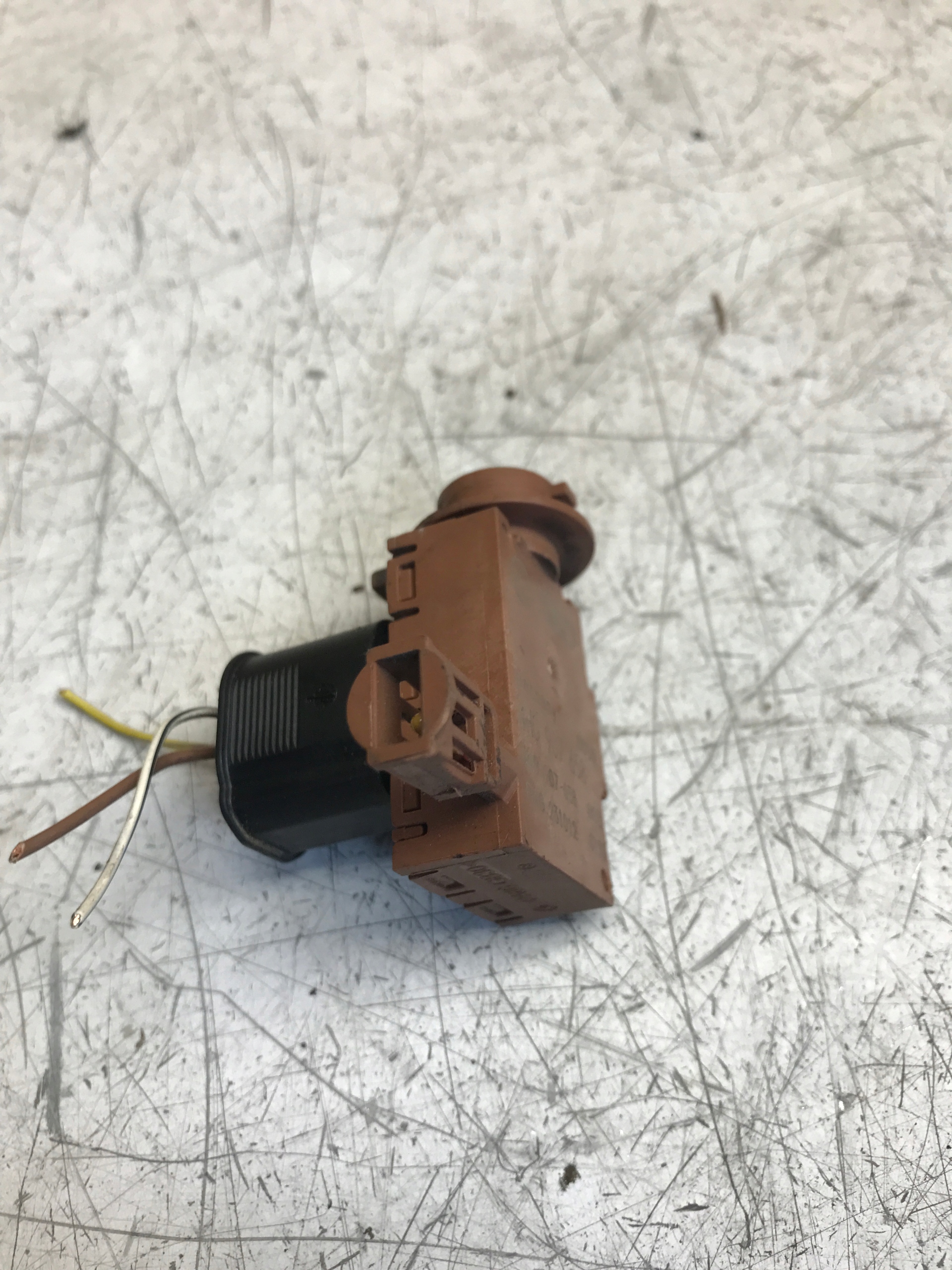 sensor JAKOSCI luft VW SKODA AUDI 4H0907658