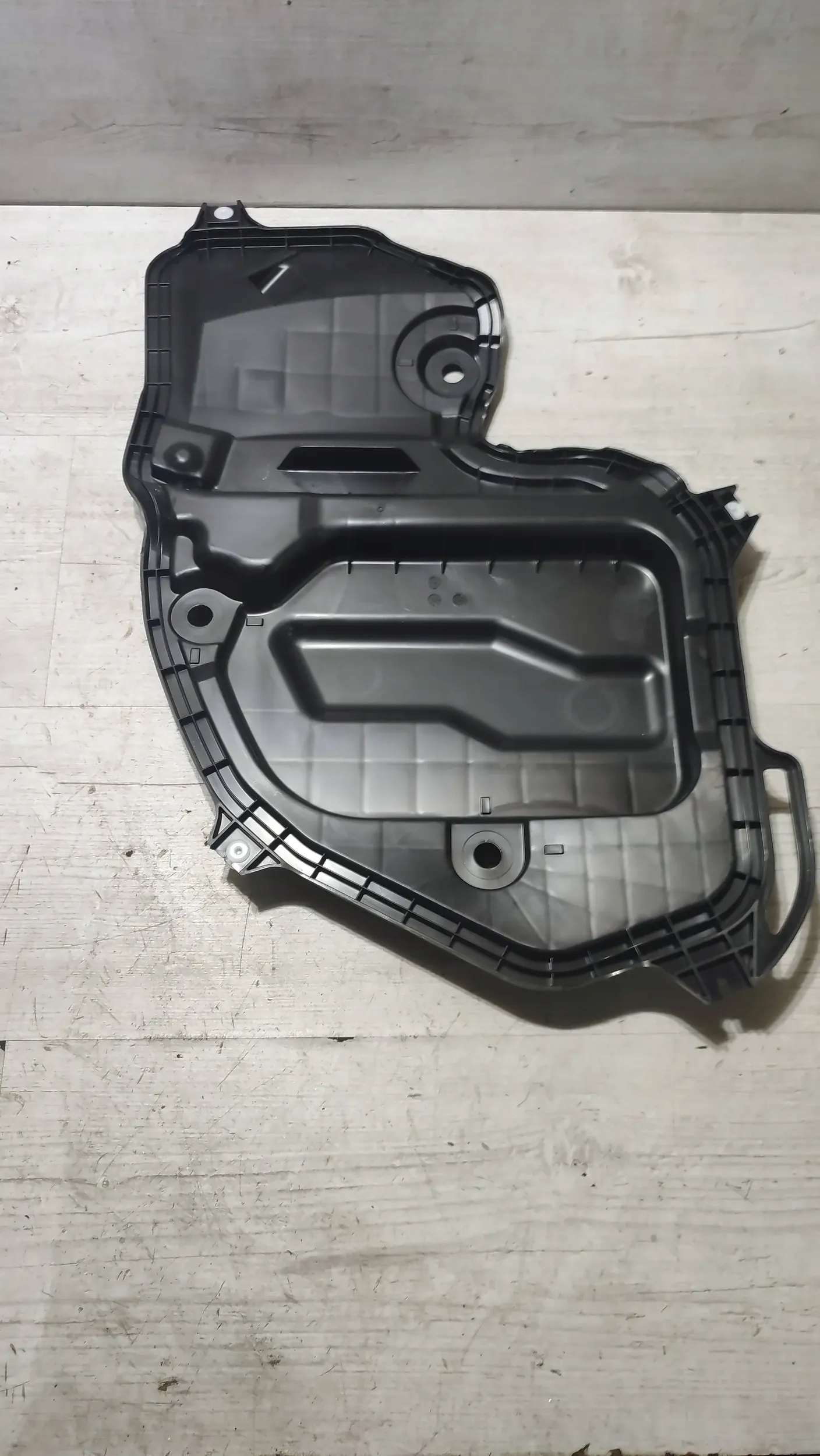 Toyota C-HR and 1.2 19r front side left side door soundproofing