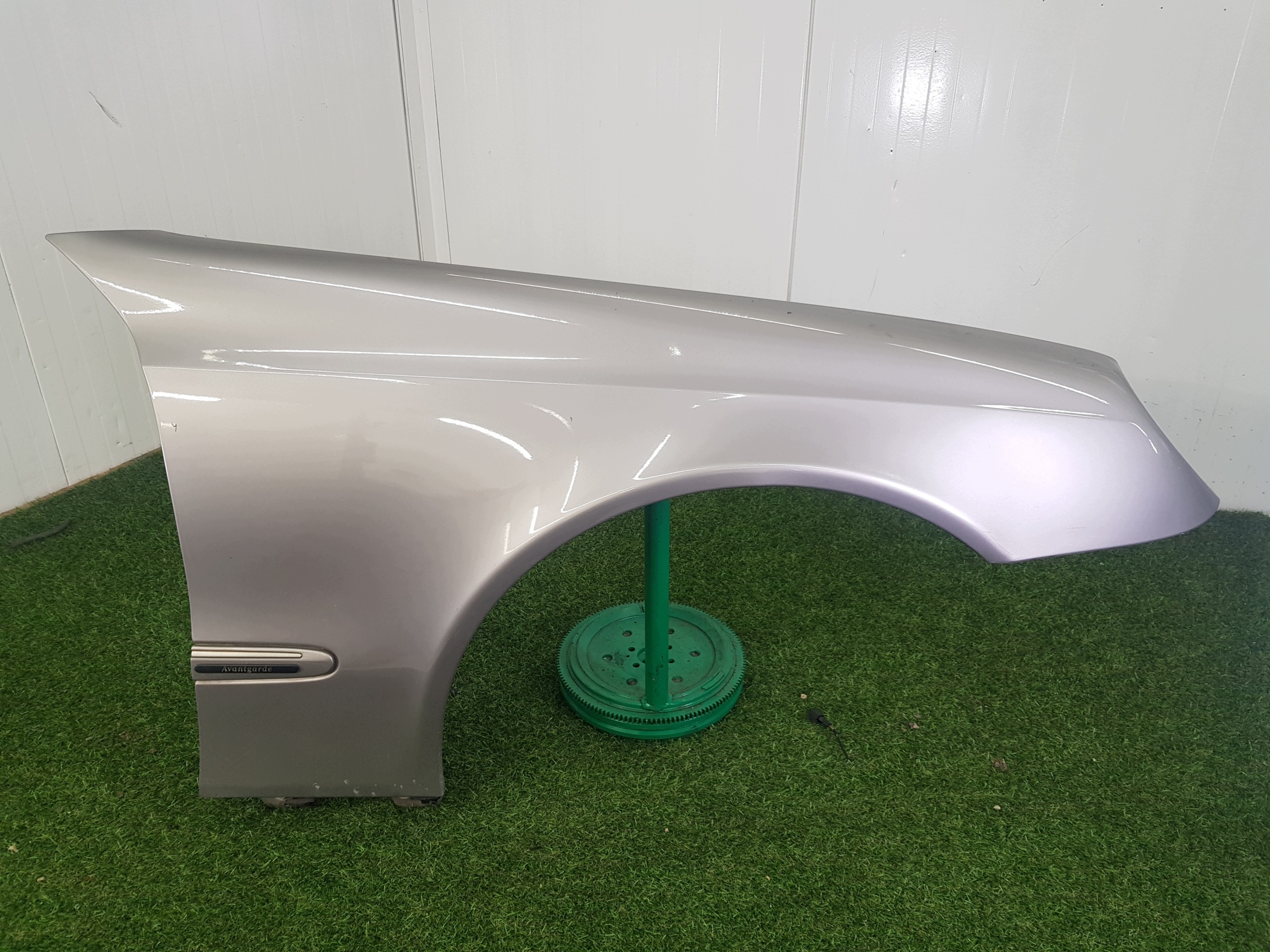 fender right front MERCEDES-BENZ E-KLASA W211 (723U)