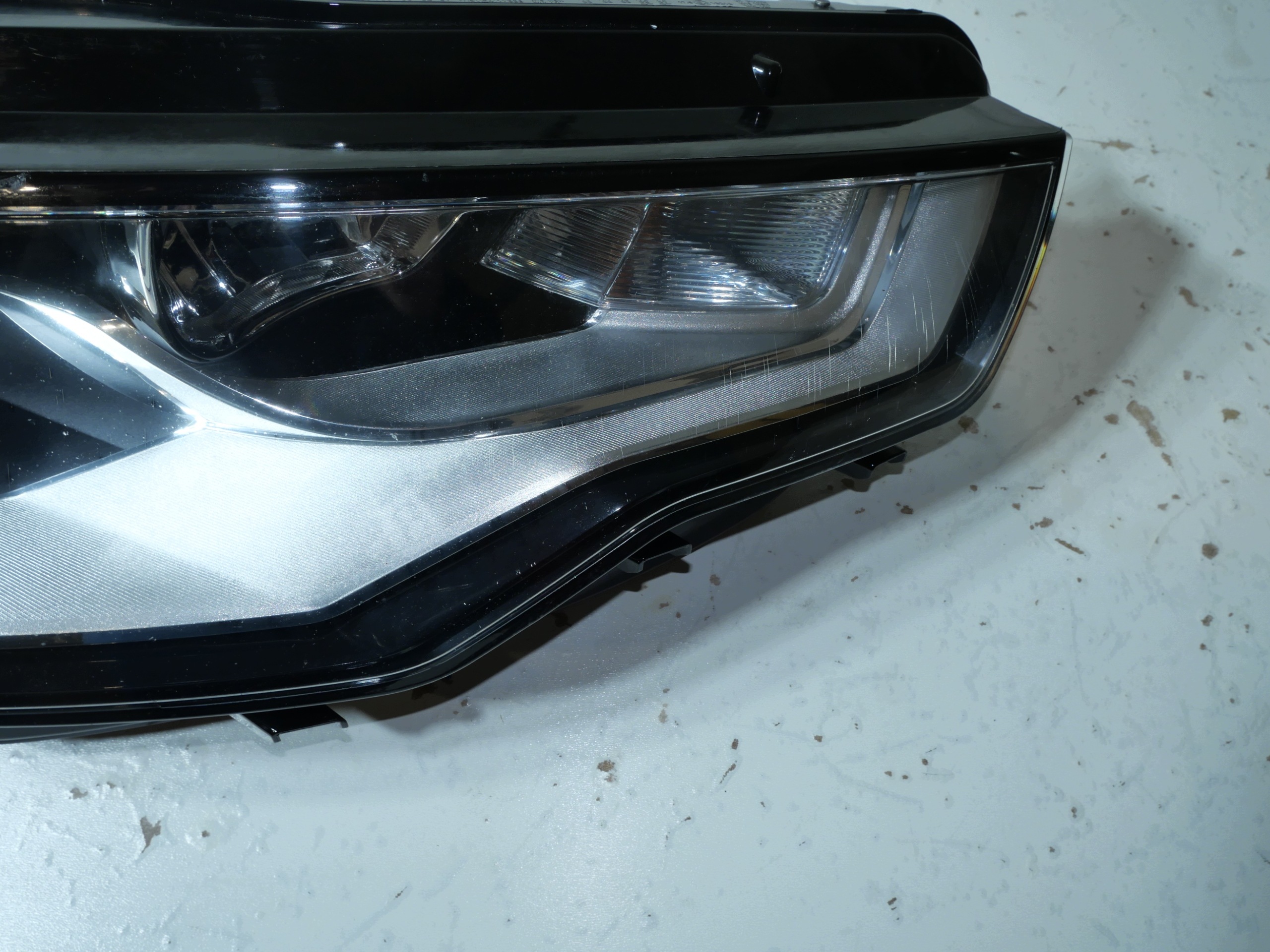 light right AUDI A6 C7 08-446-1136R DEPO