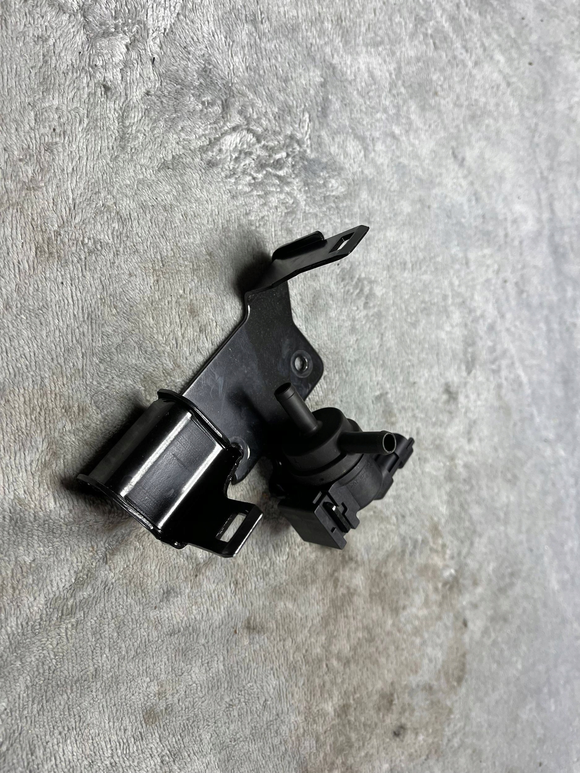 Sensor vacuum KIA NIRO 9044060021 1.6L 2017 !J