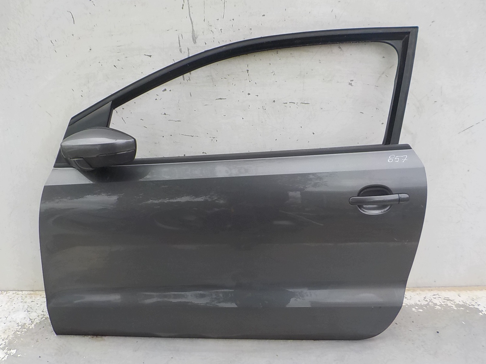 857 VOLKSWAGEN POLO V 6R 6C 3D door left front front