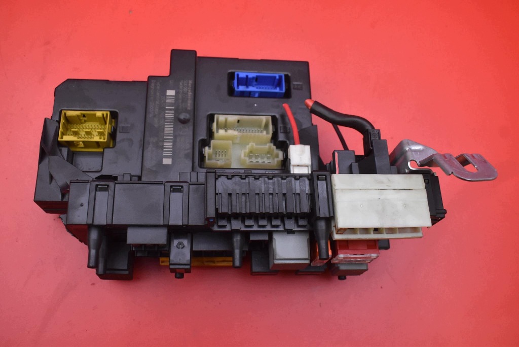 compartment module SAM 2045453901 MERCEDES C-KLASA W204 1.8 compressor; 156 KM