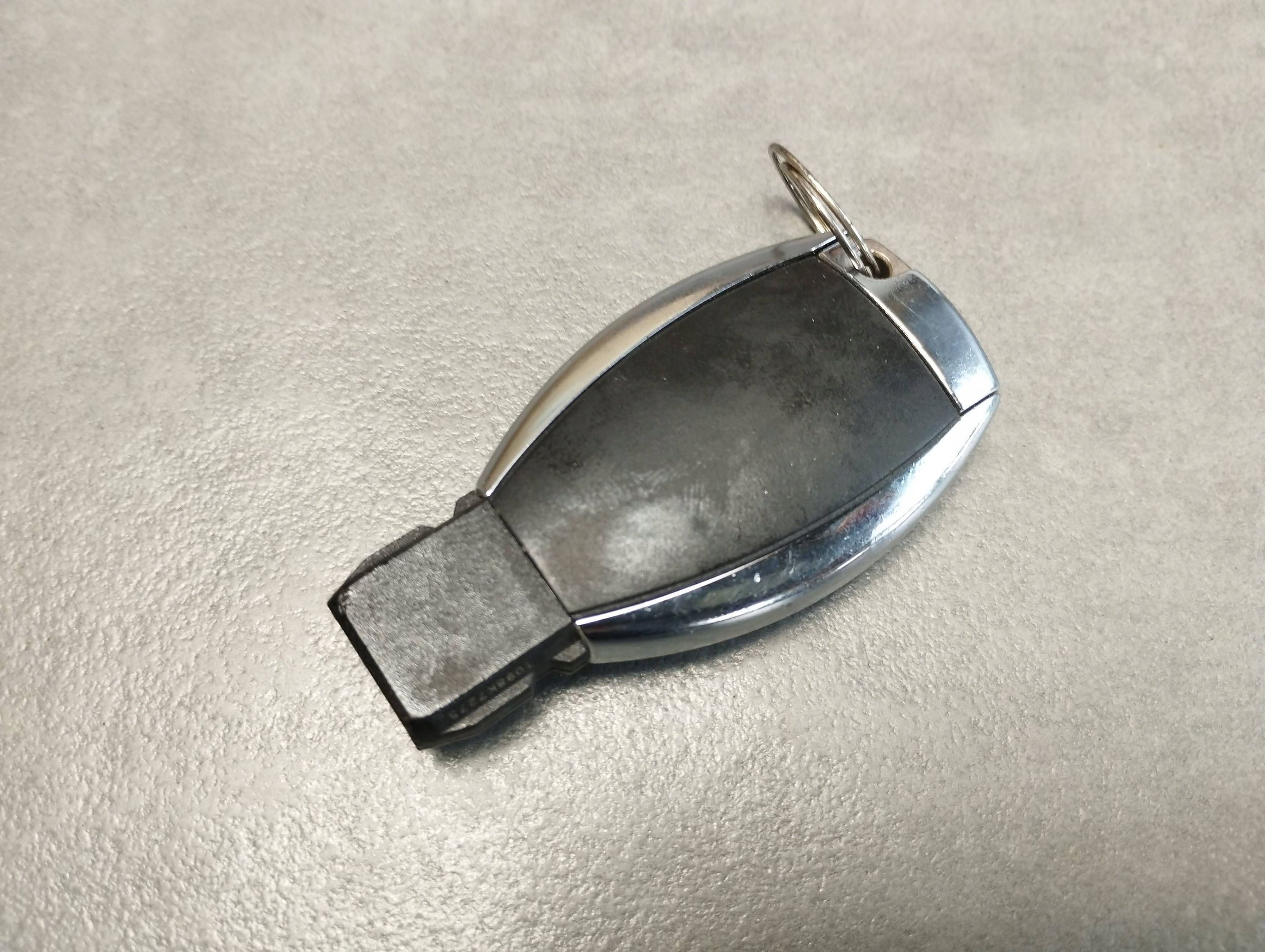 Mercedes-Benz GLE W166 key PILOT 204Y51100200